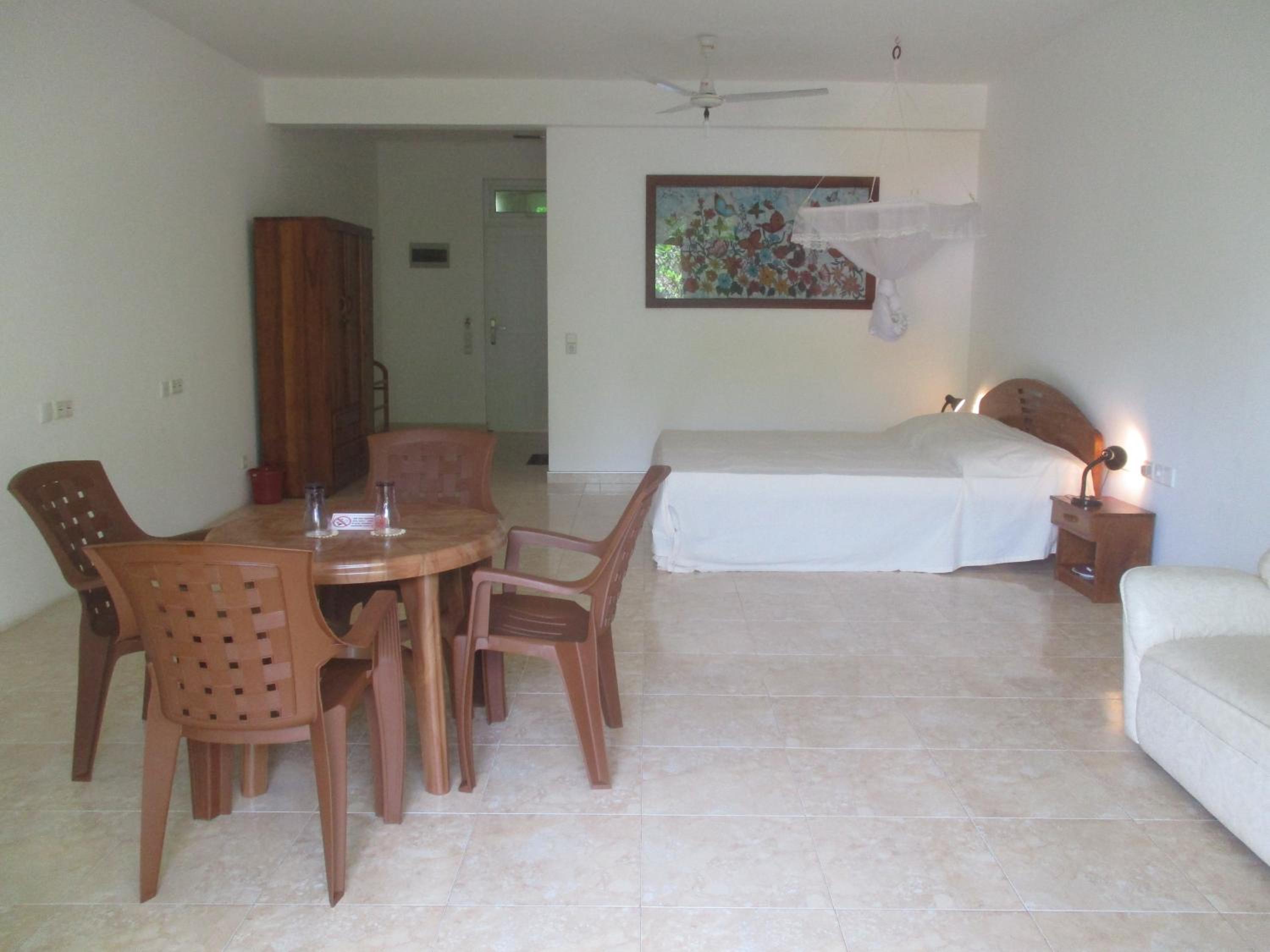 Raja Beach Hotel