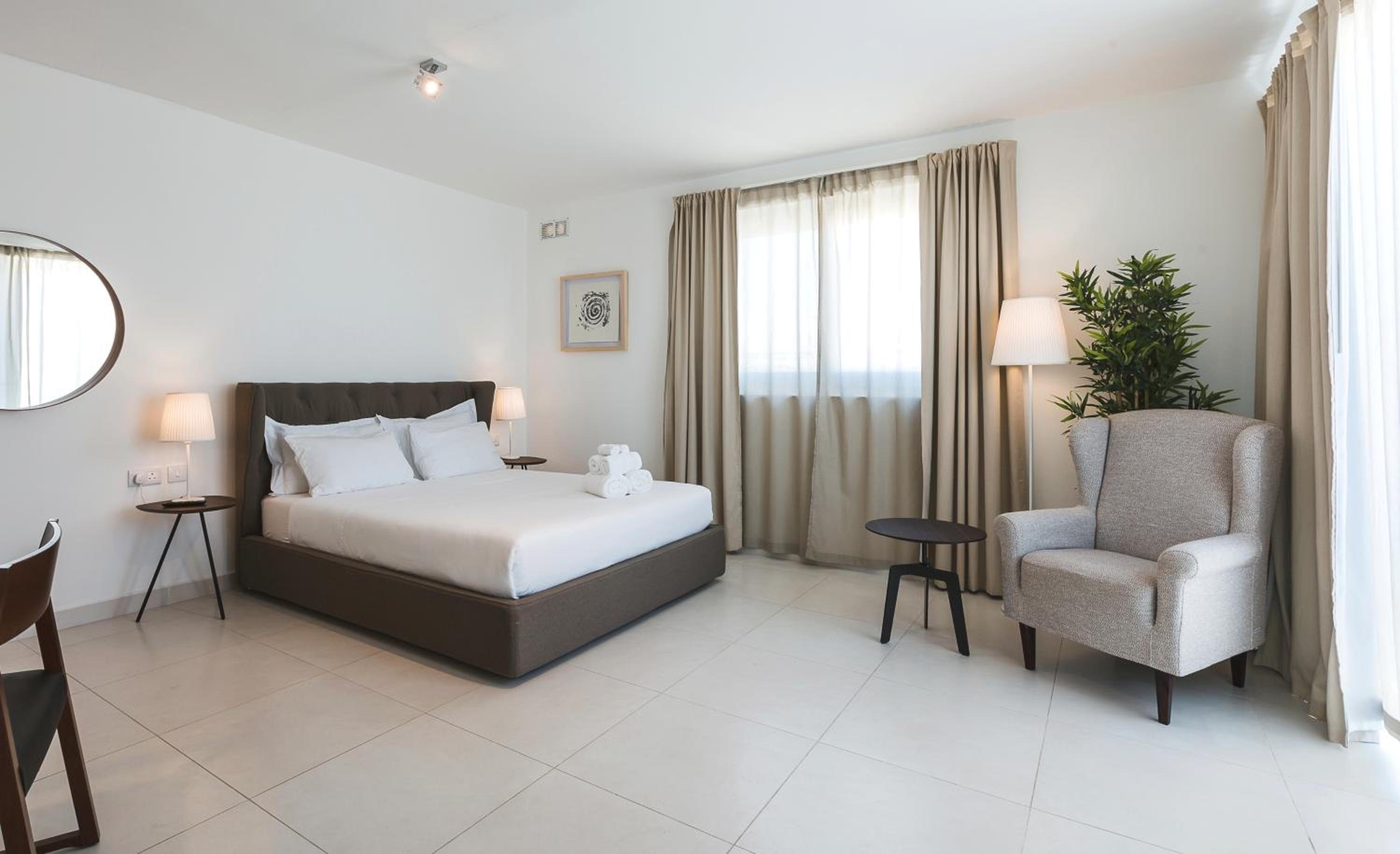 Two Pillows Boutique Hostel