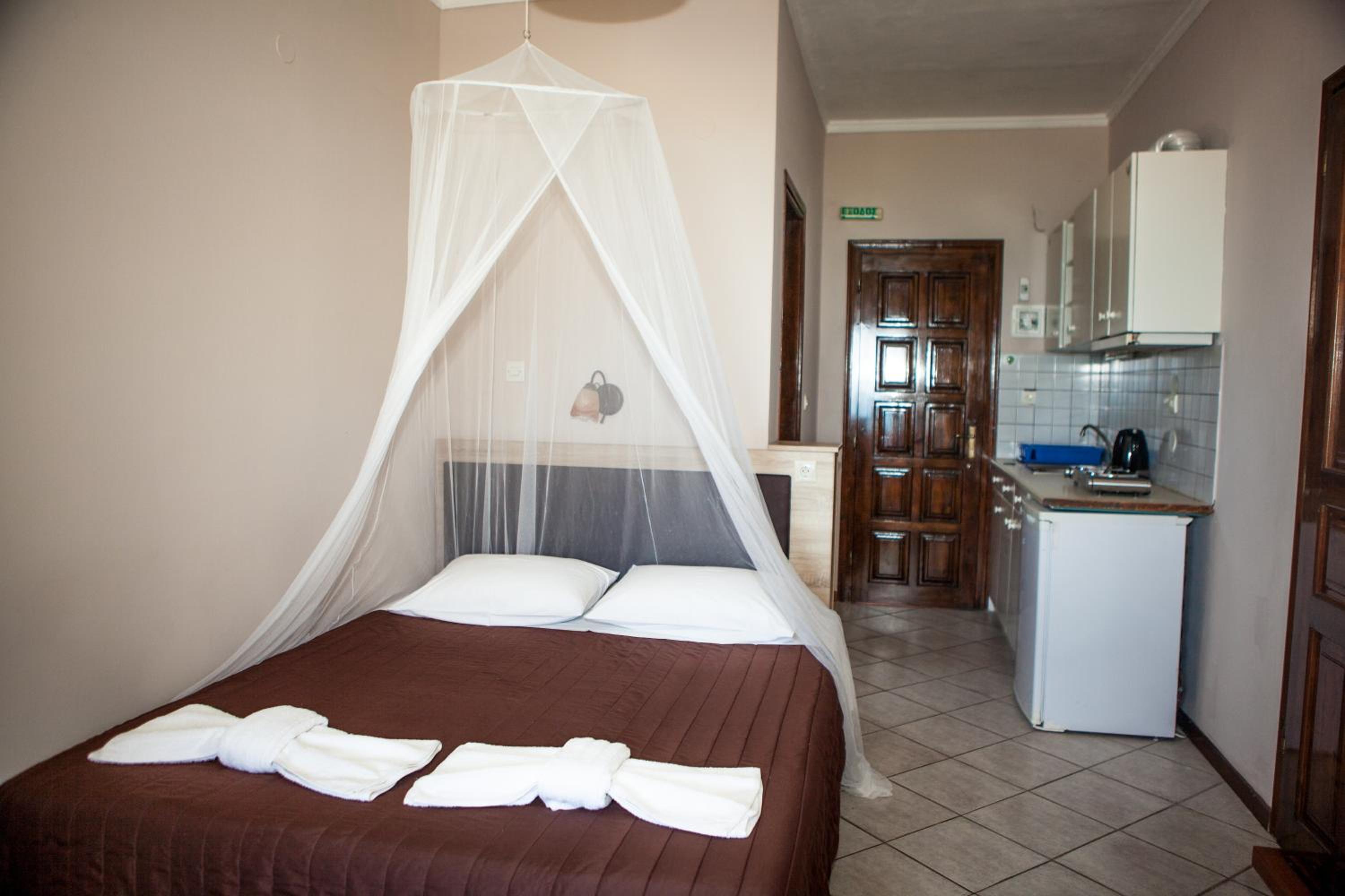 Eleana apartments and studios