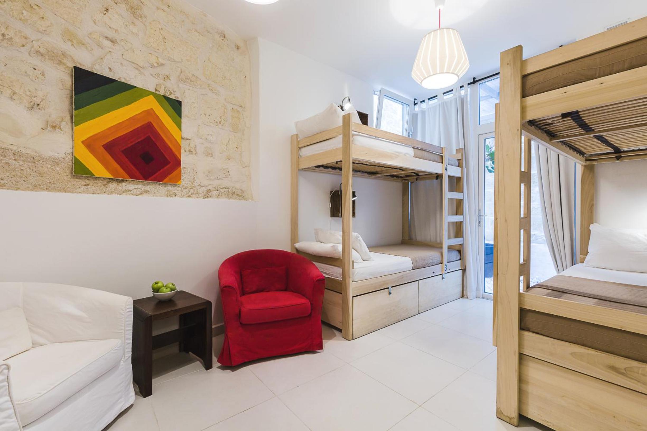Two Pillows Boutique Hostel