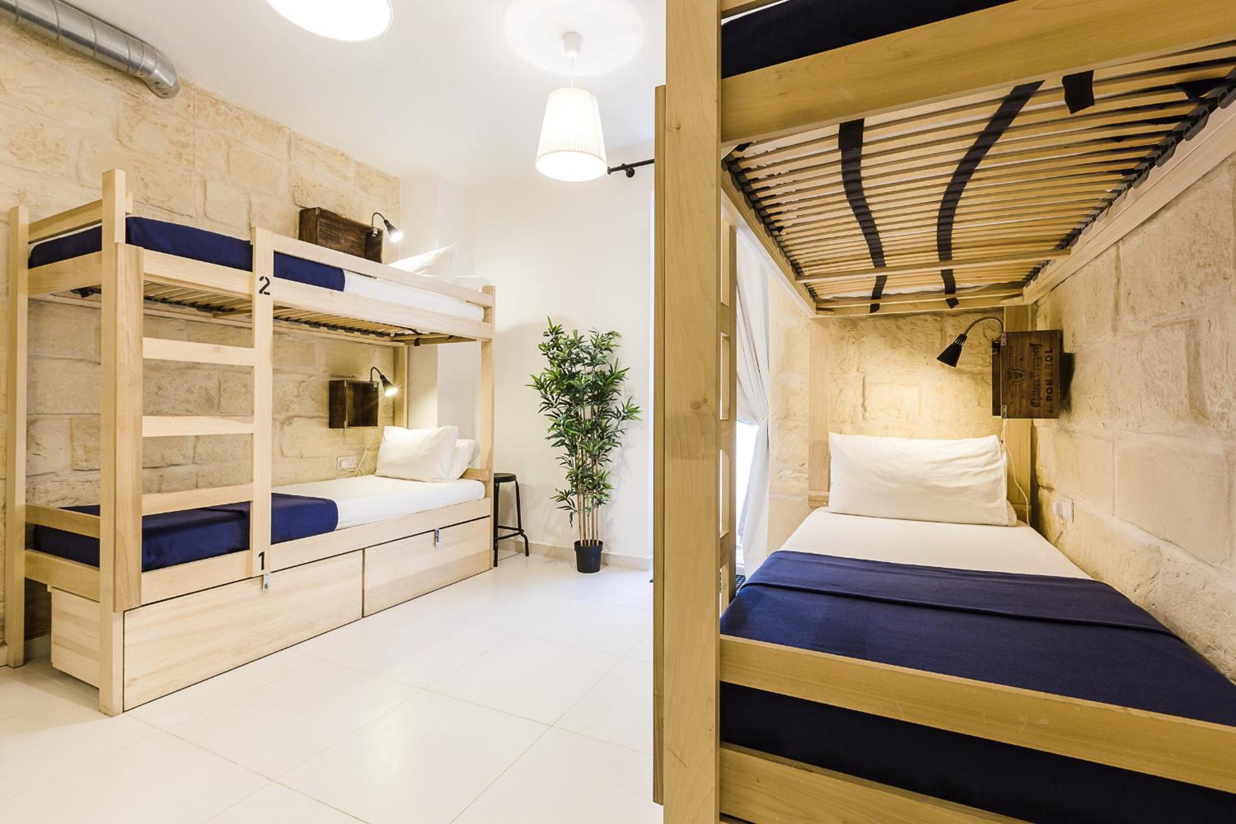 Two Pillows Boutique Hostel