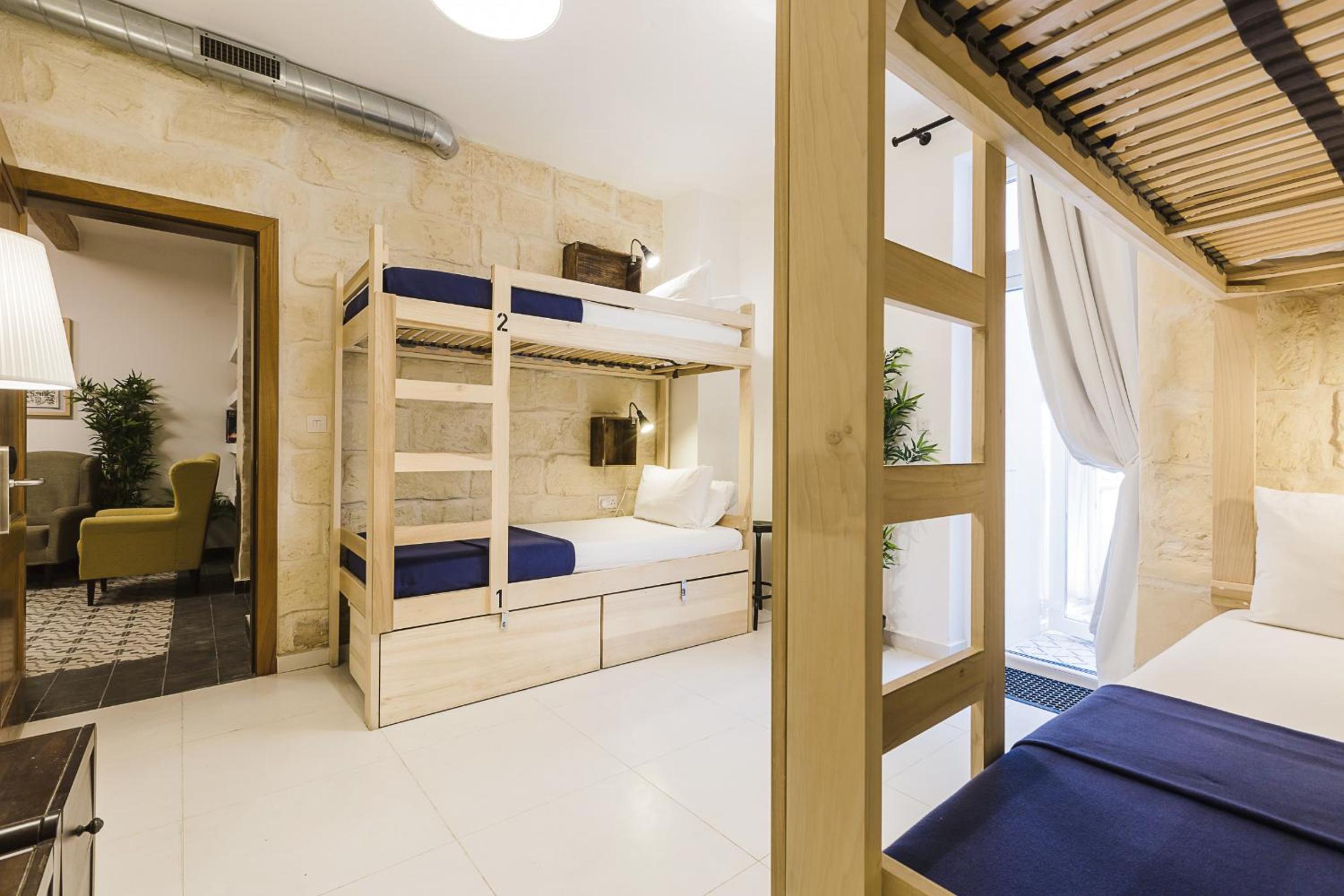 Two Pillows Boutique Hostel