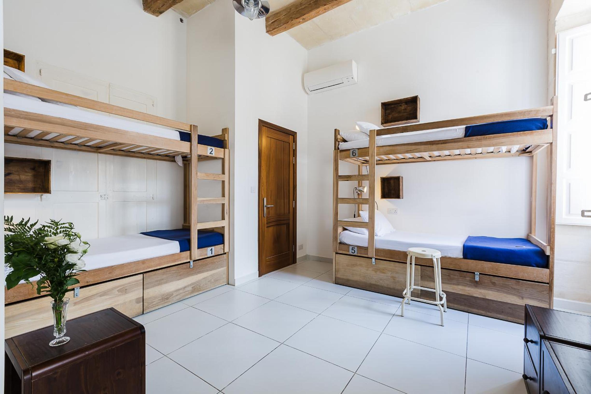 Two Pillows Boutique Hostel