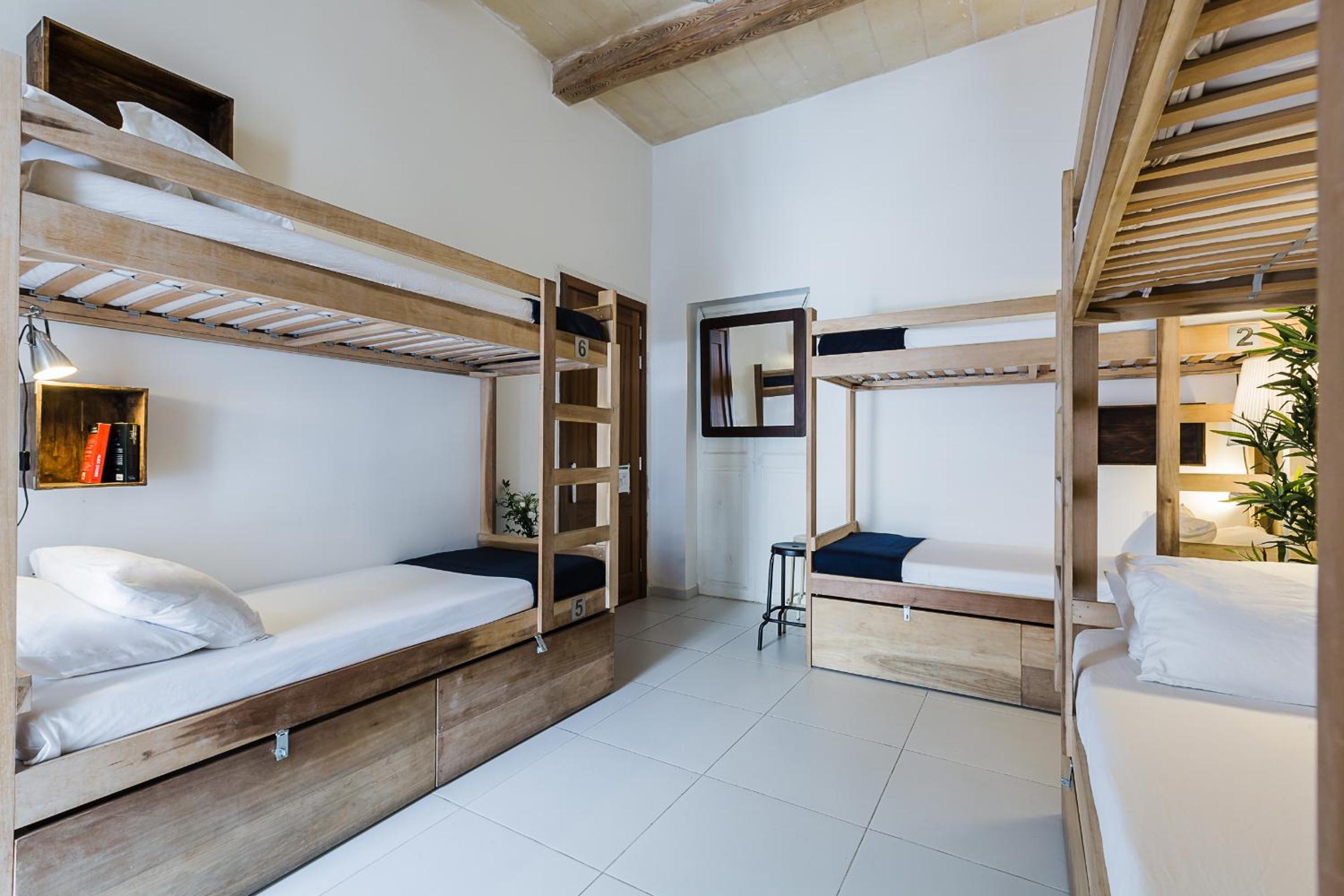 Two Pillows Boutique Hostel