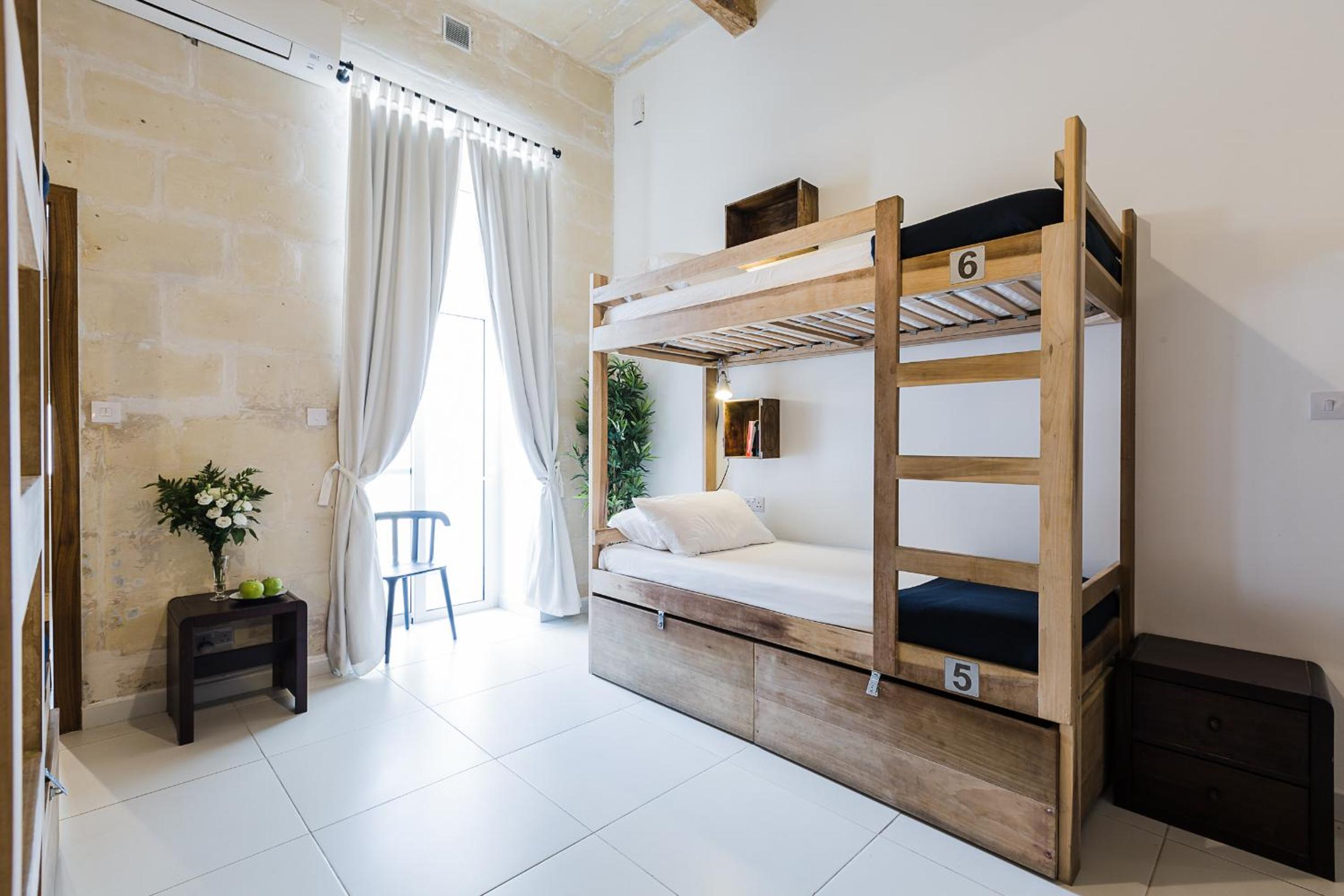 Two Pillows Boutique Hostel