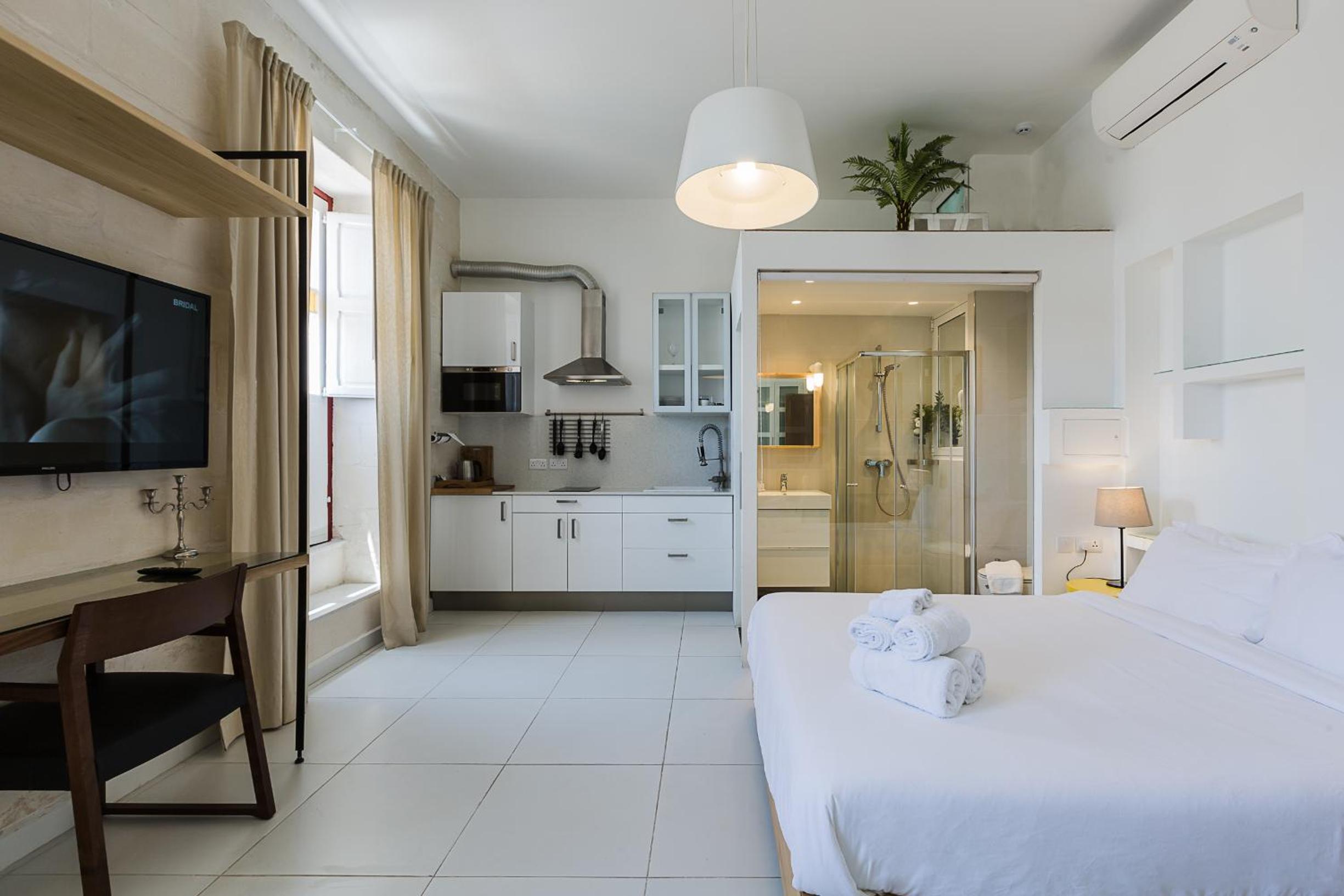 Two Pillows Boutique Hostel