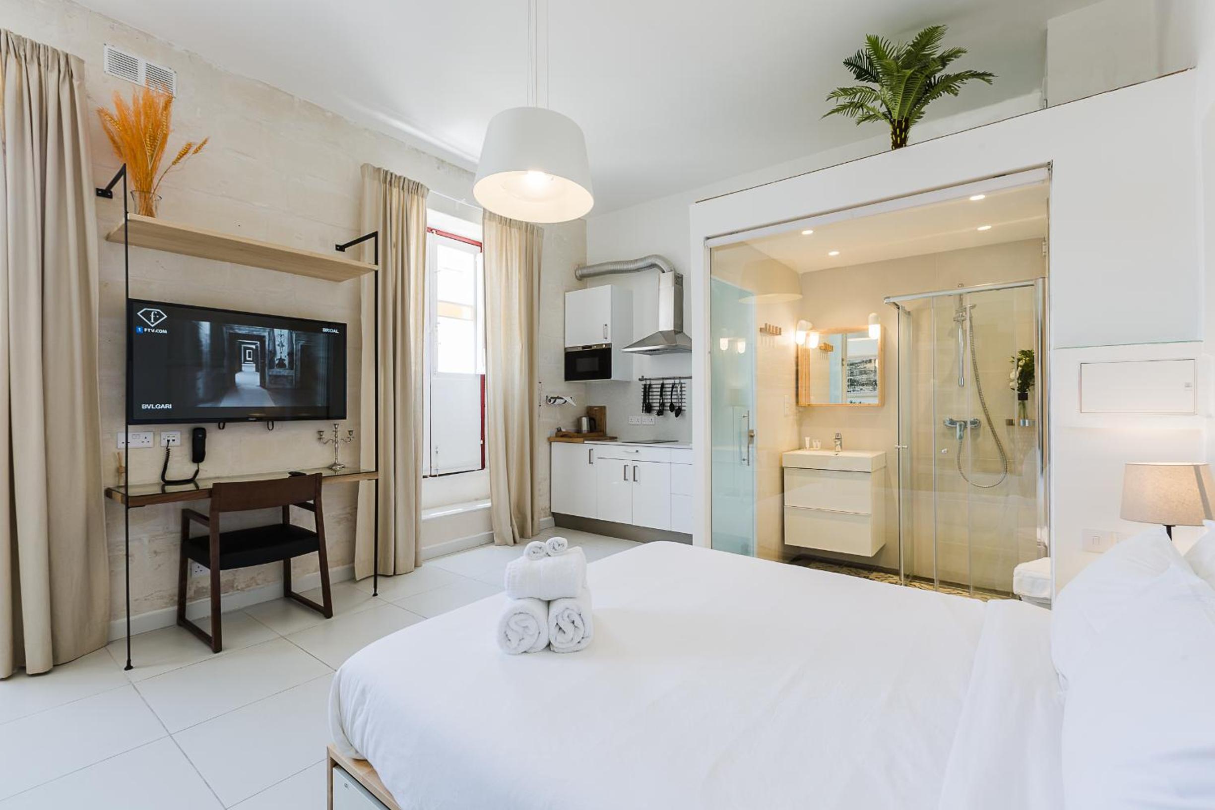 Two Pillows Boutique Hostel