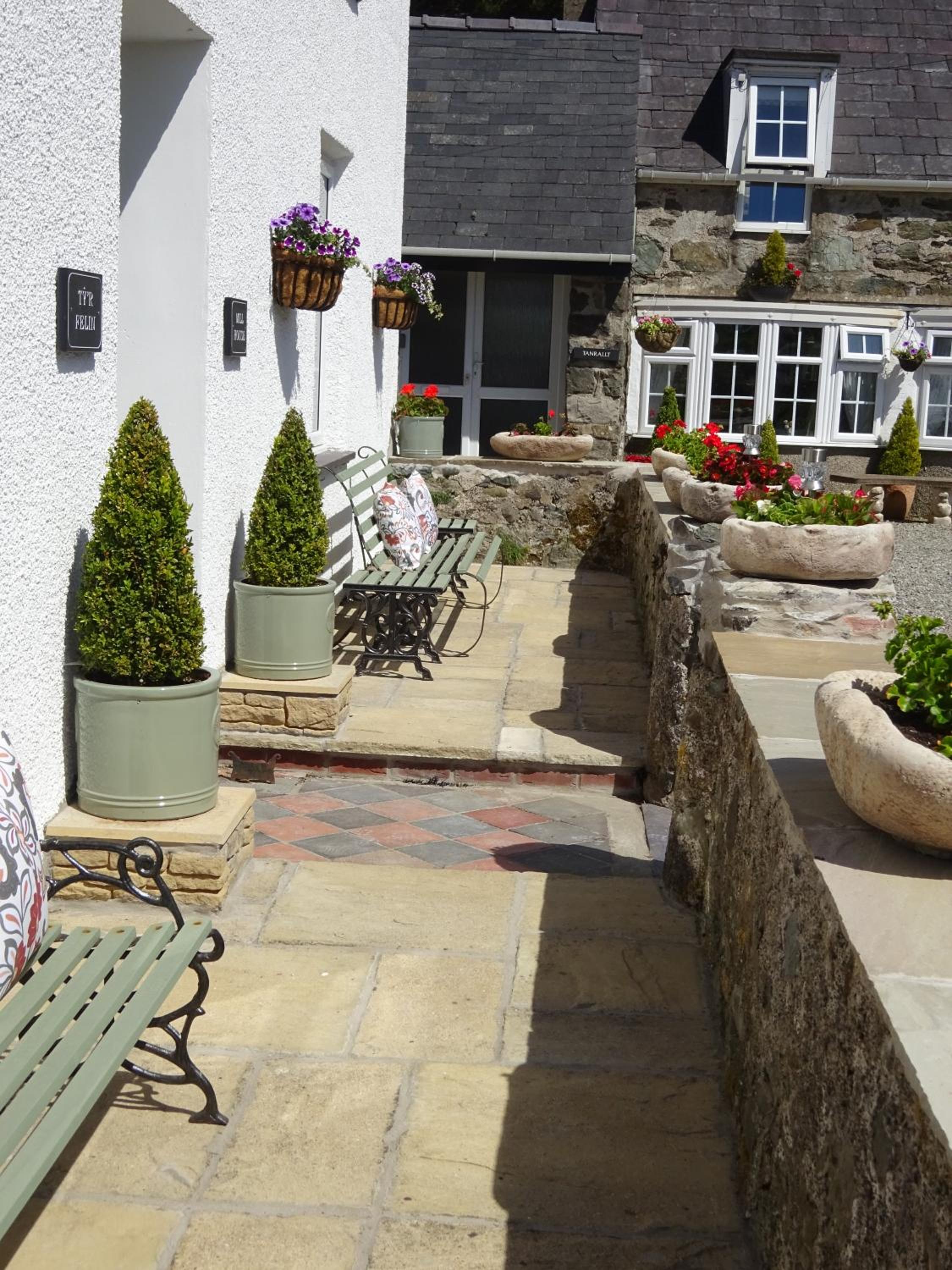Yr Hen Felin - The Old Mill B&B