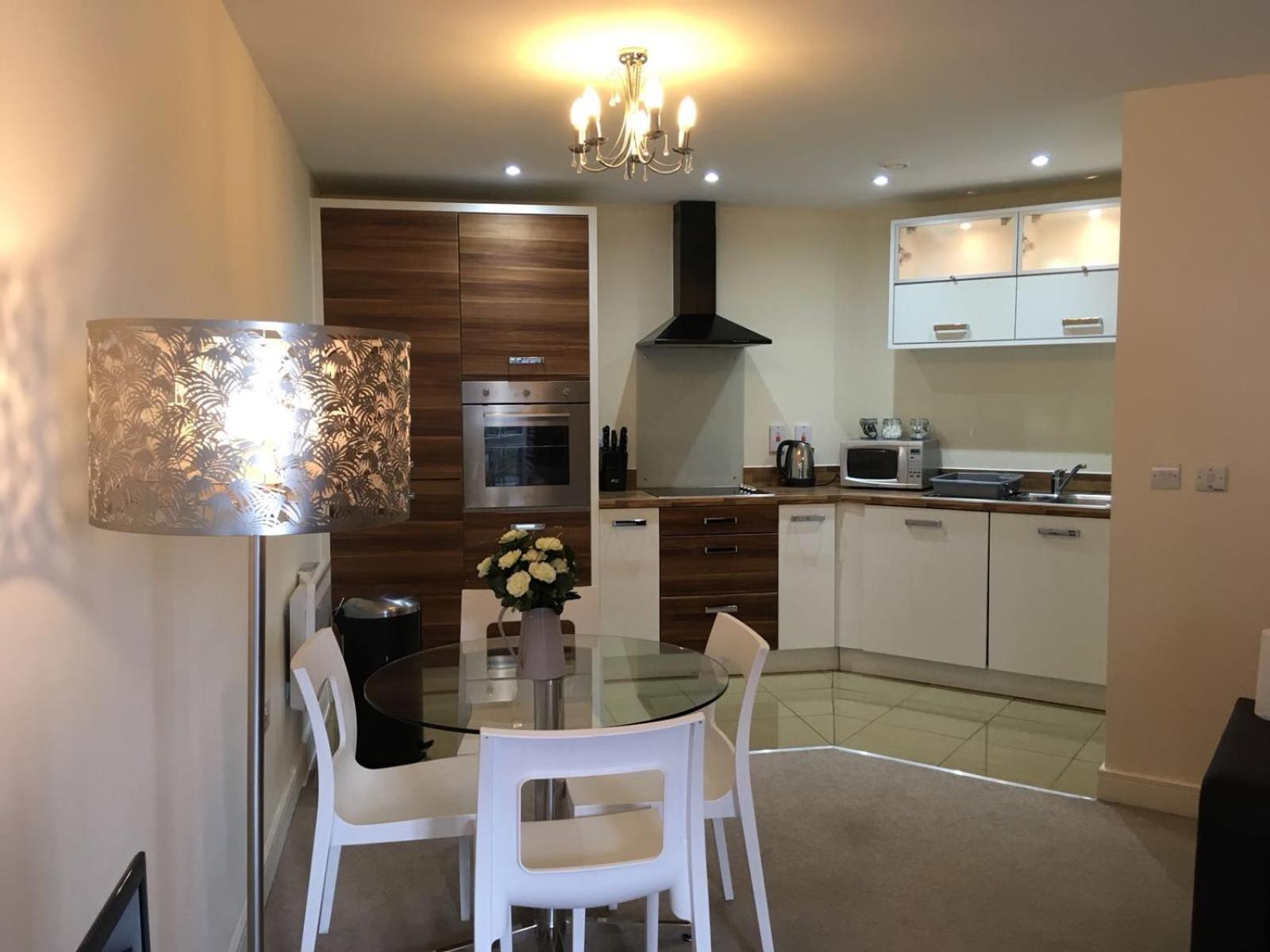 Blue Sky Apartments @Wallis Square, Farnborough