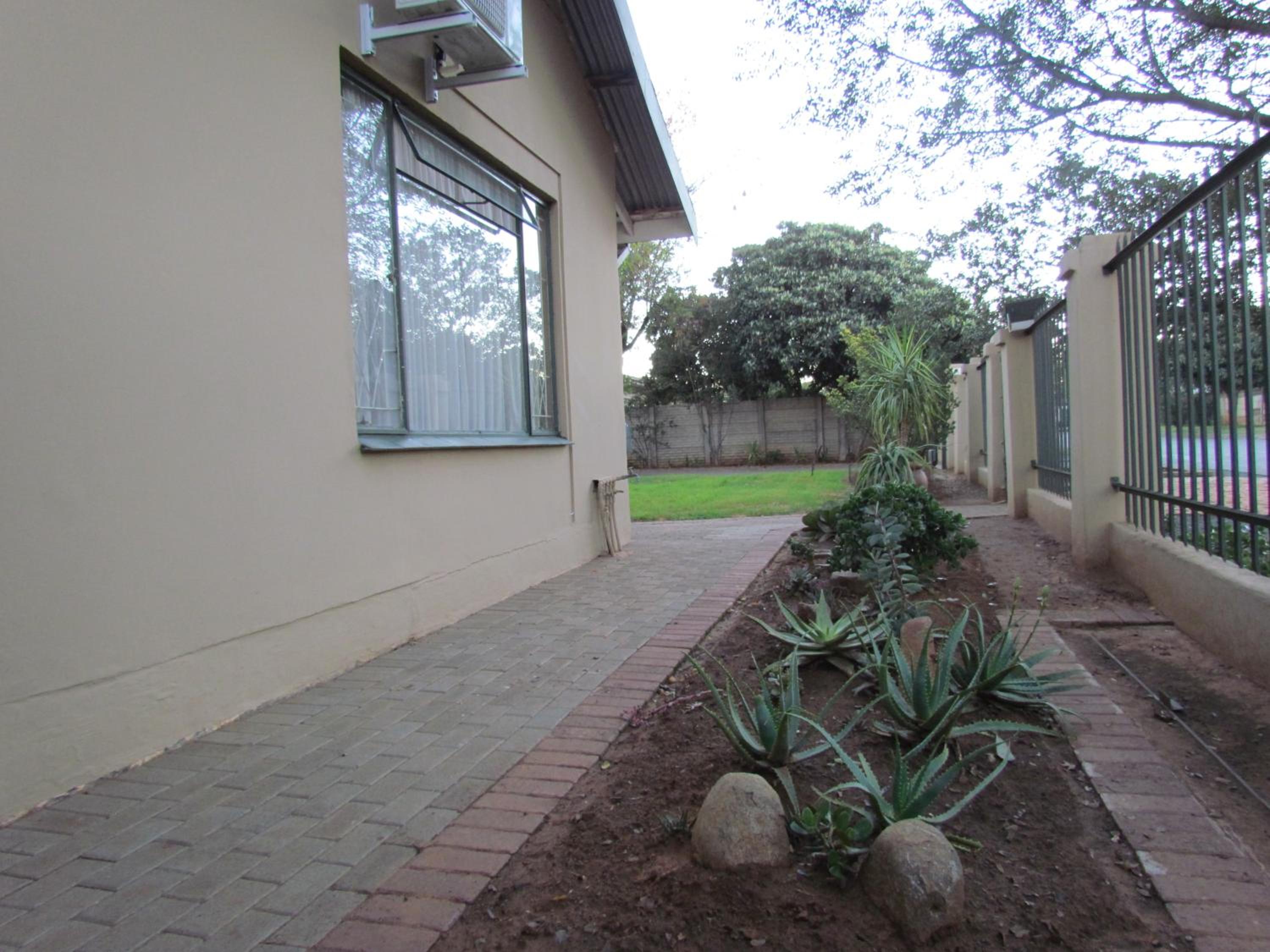 PureJoy Self-Catering Accommodation view 3