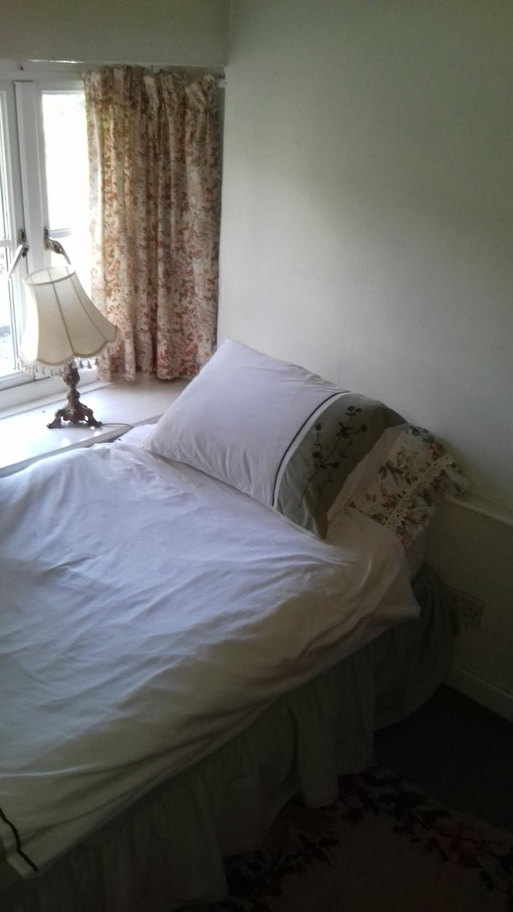 Hills Farm B&B Laugharne view 2