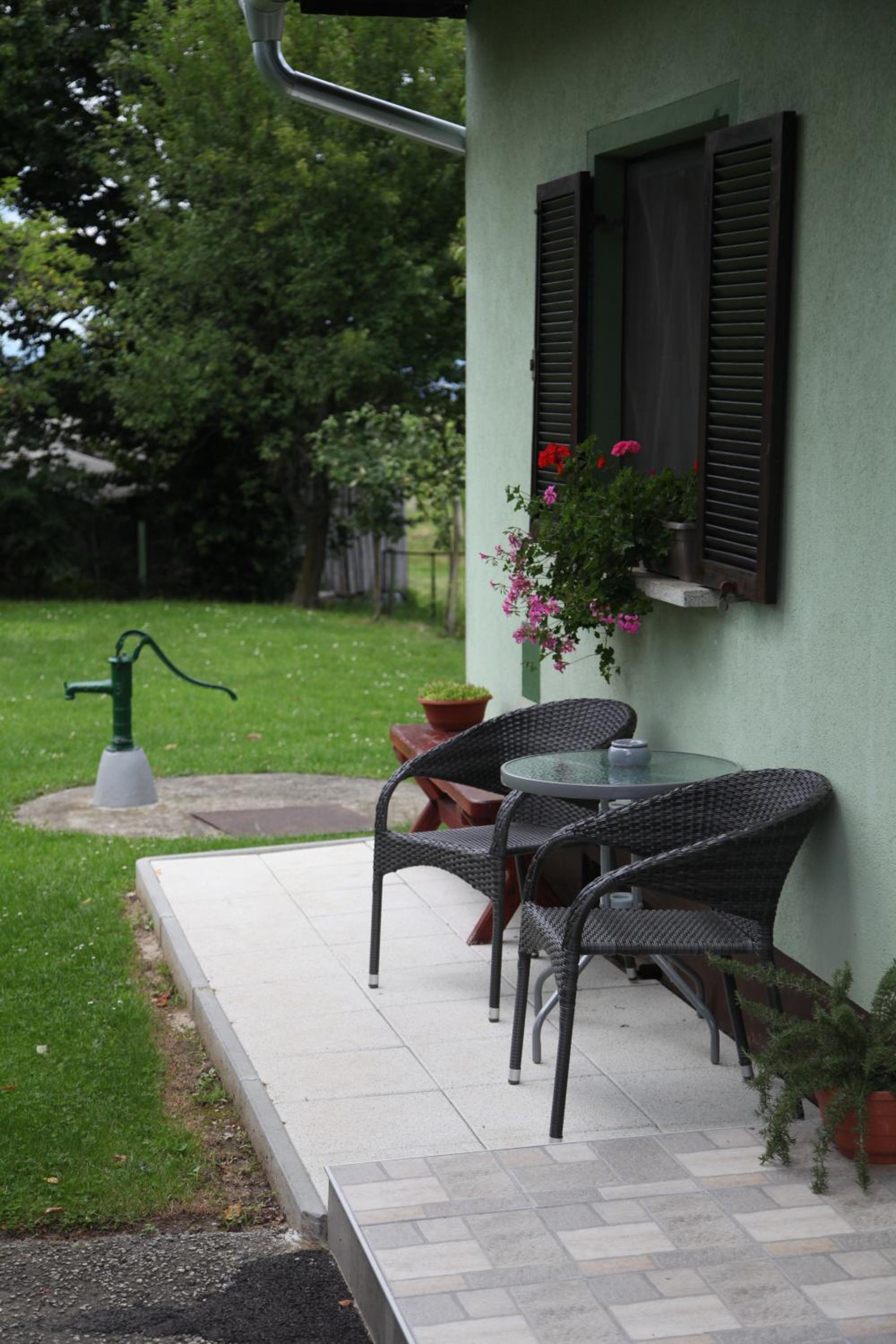Photo 45