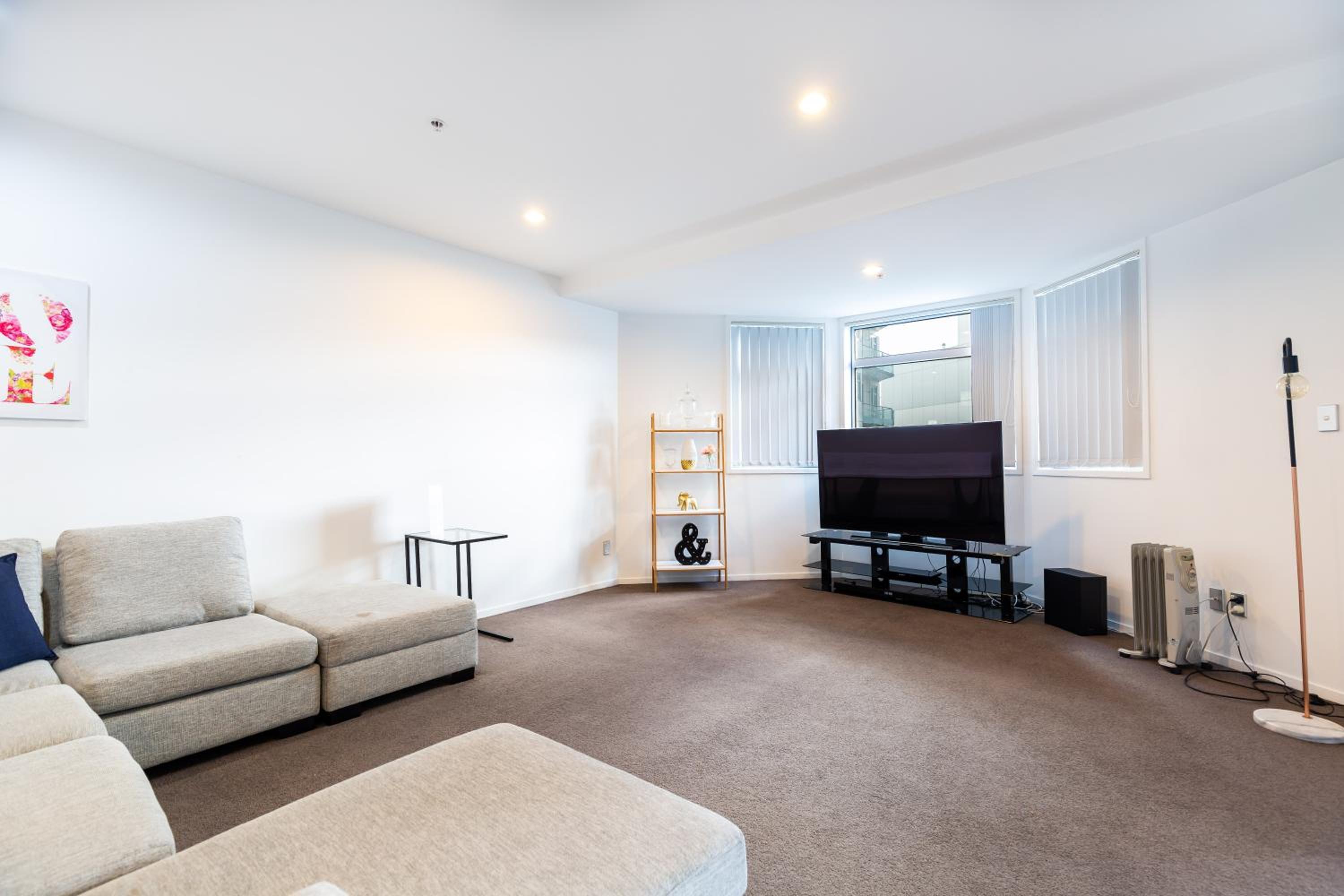 Spacious Home with Balcony Parking Zodiak Stays