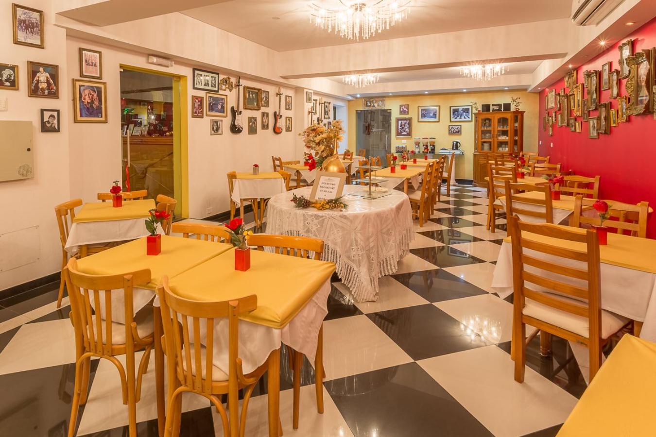 restaurant