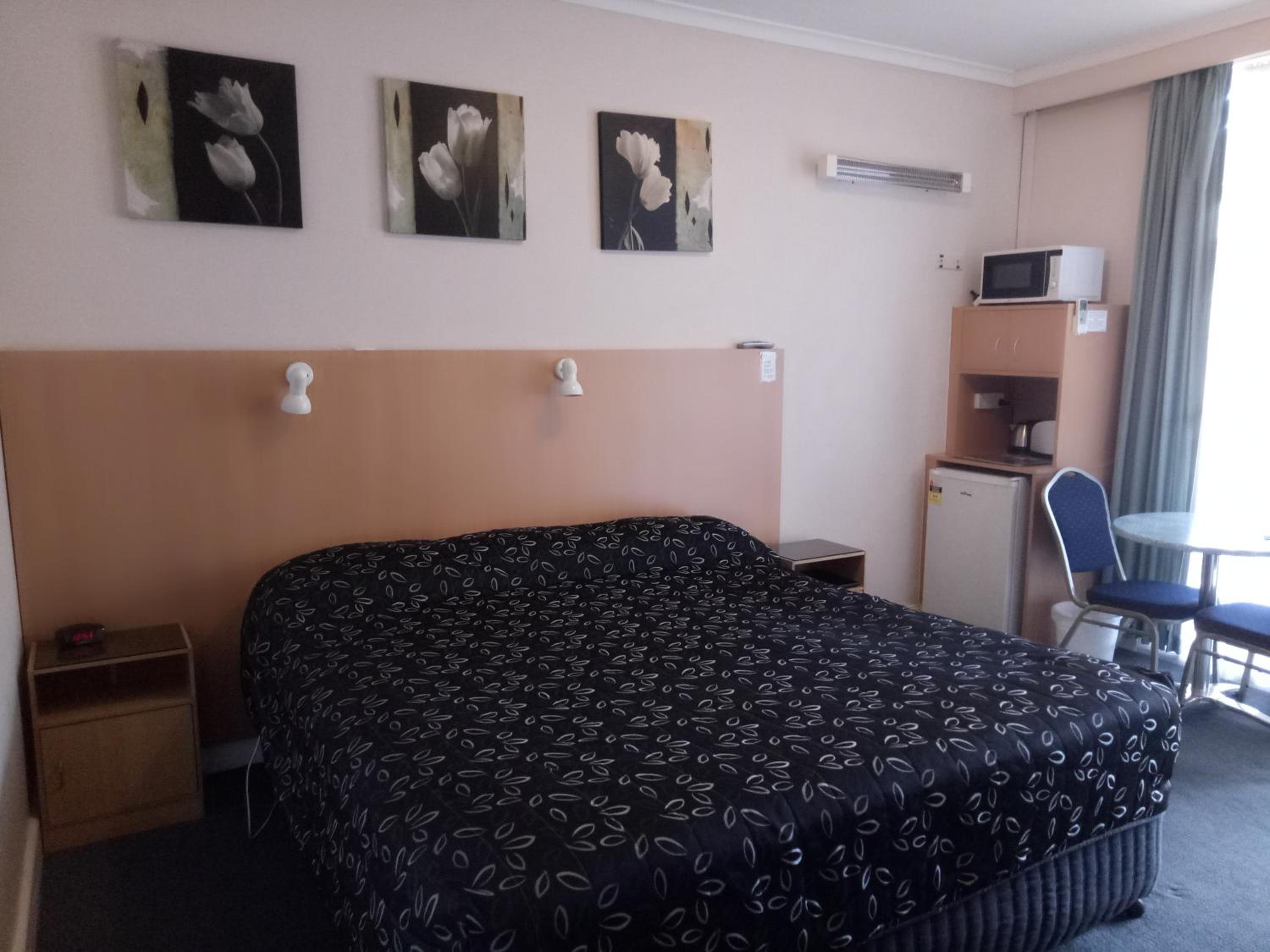 Clifton Motel