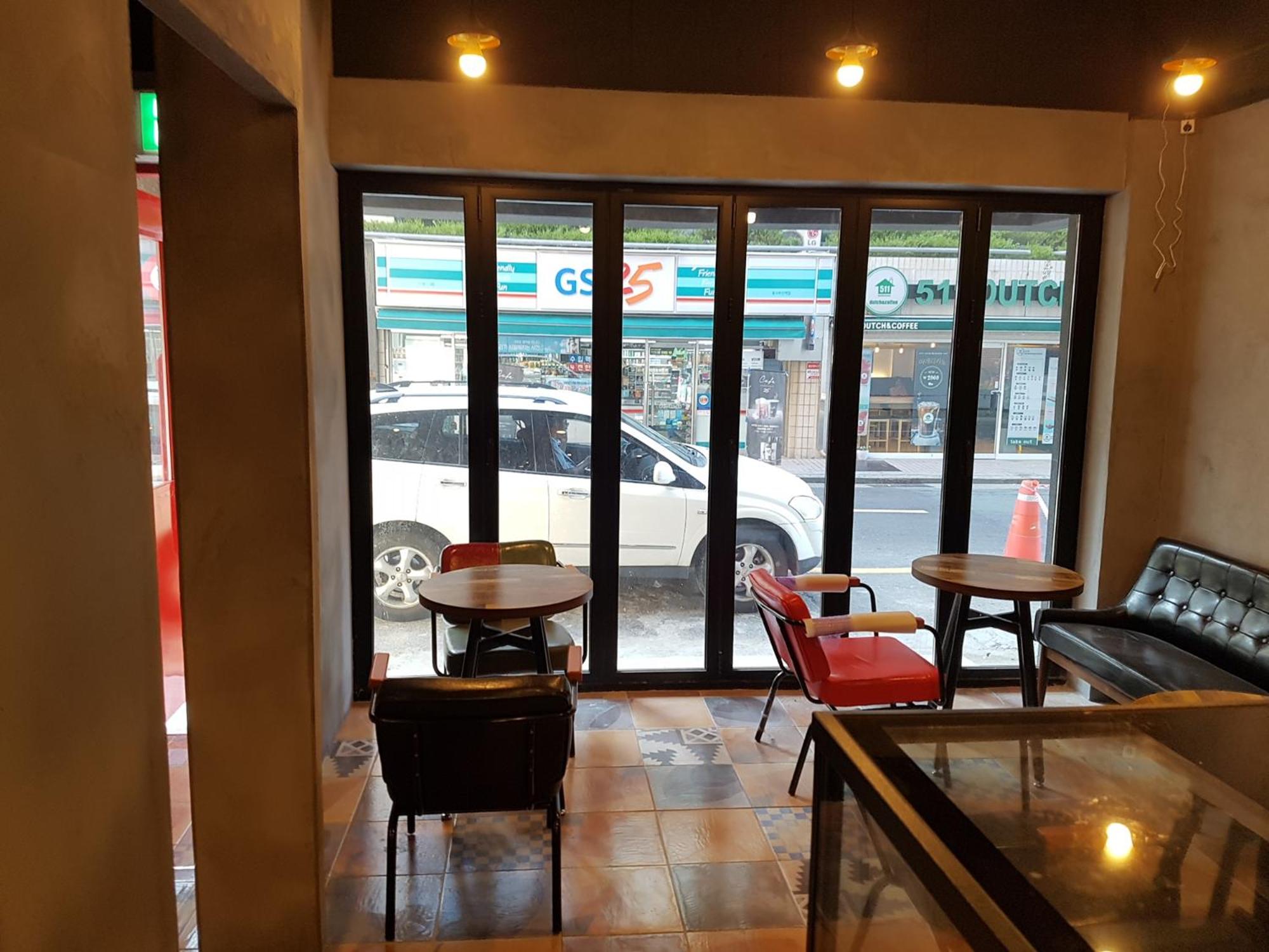 One Way Guesthouse Busan