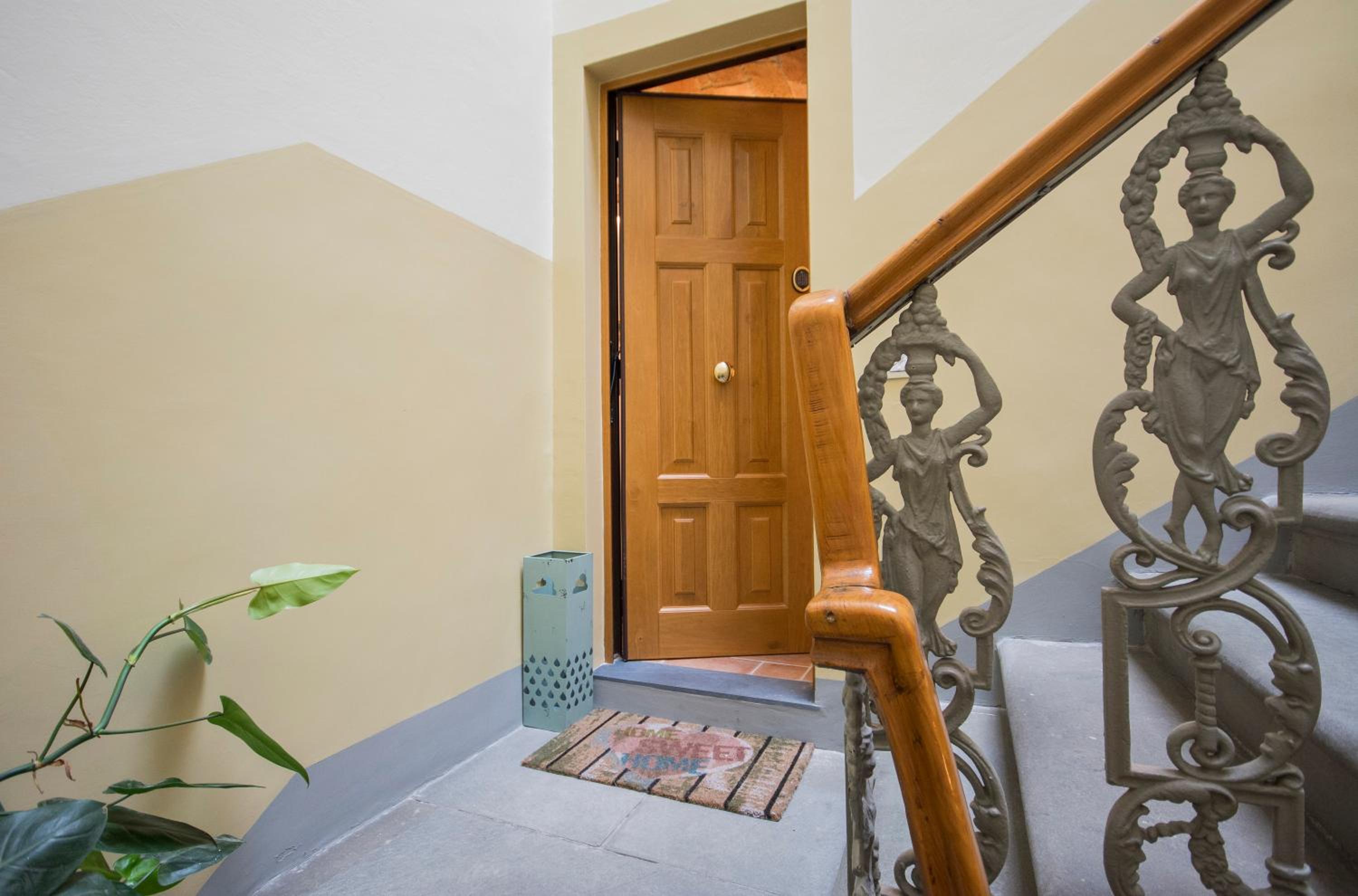 Florence Luxury House