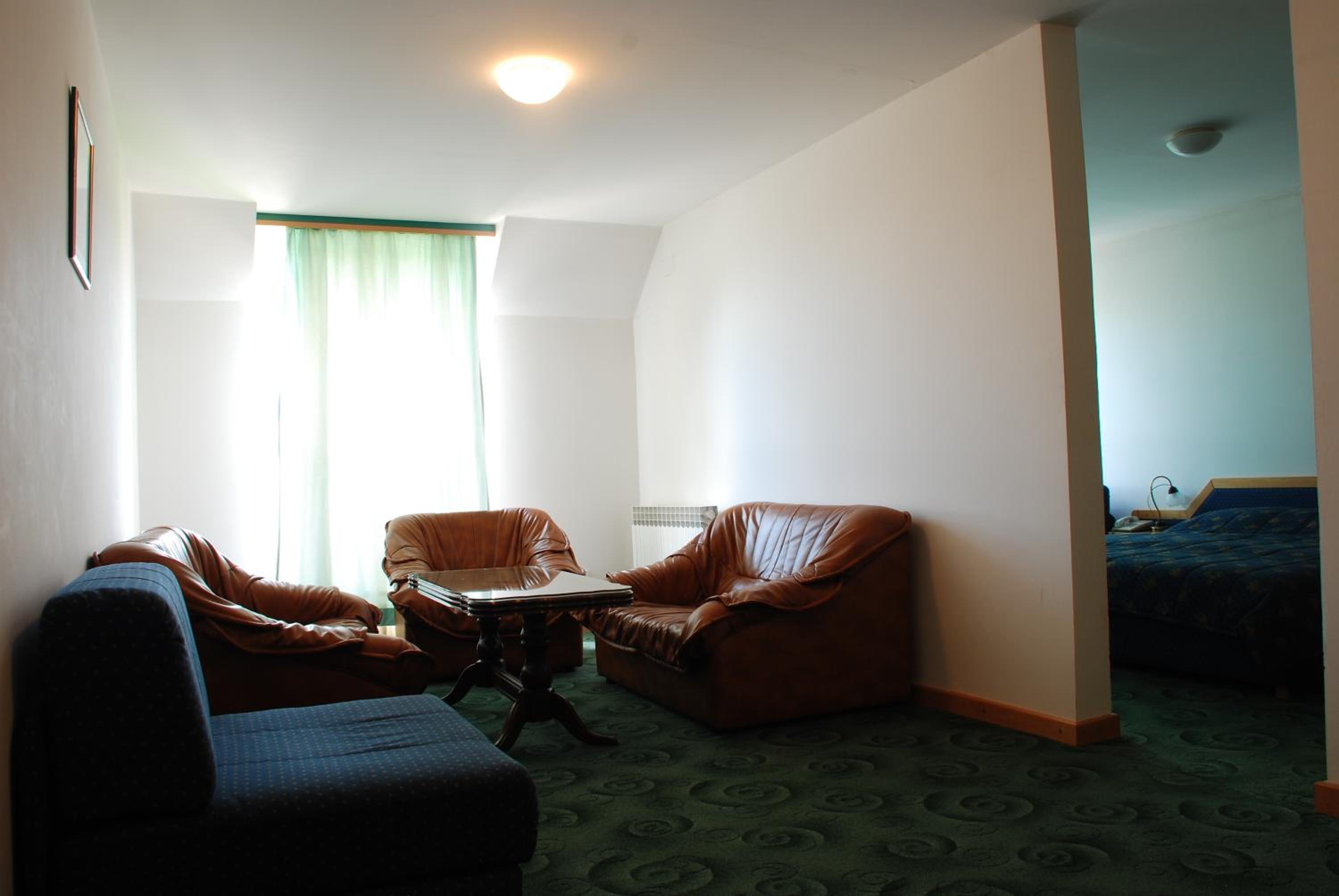 Hotel Imzit Dobrinja