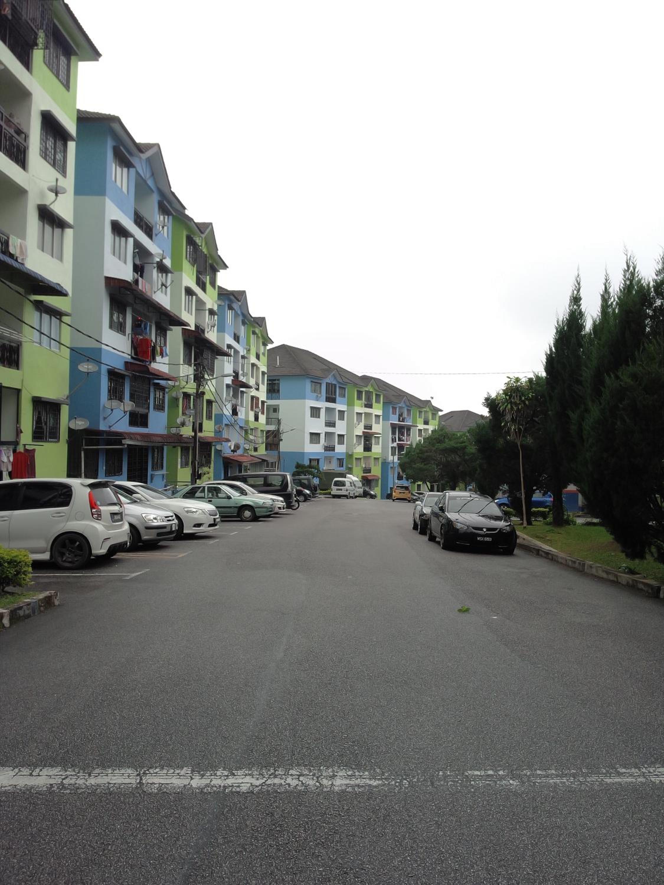 Cameron Highlands Muslim Apartment by AziziCameron