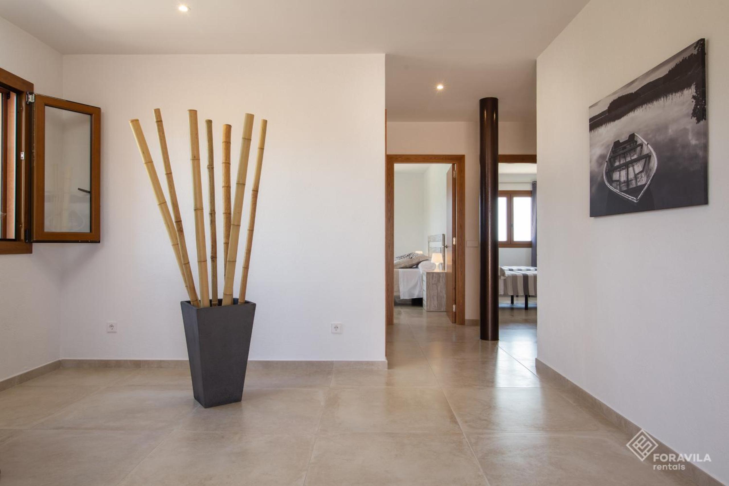 Moli den Sion photo 3