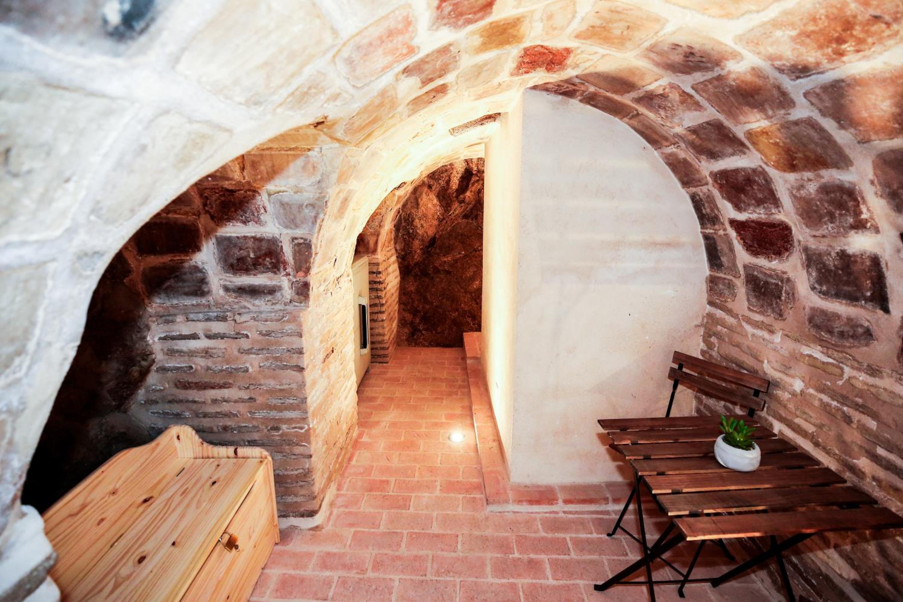 El Aljibe de San Cipriano - Apartamentos Aloha Toledo