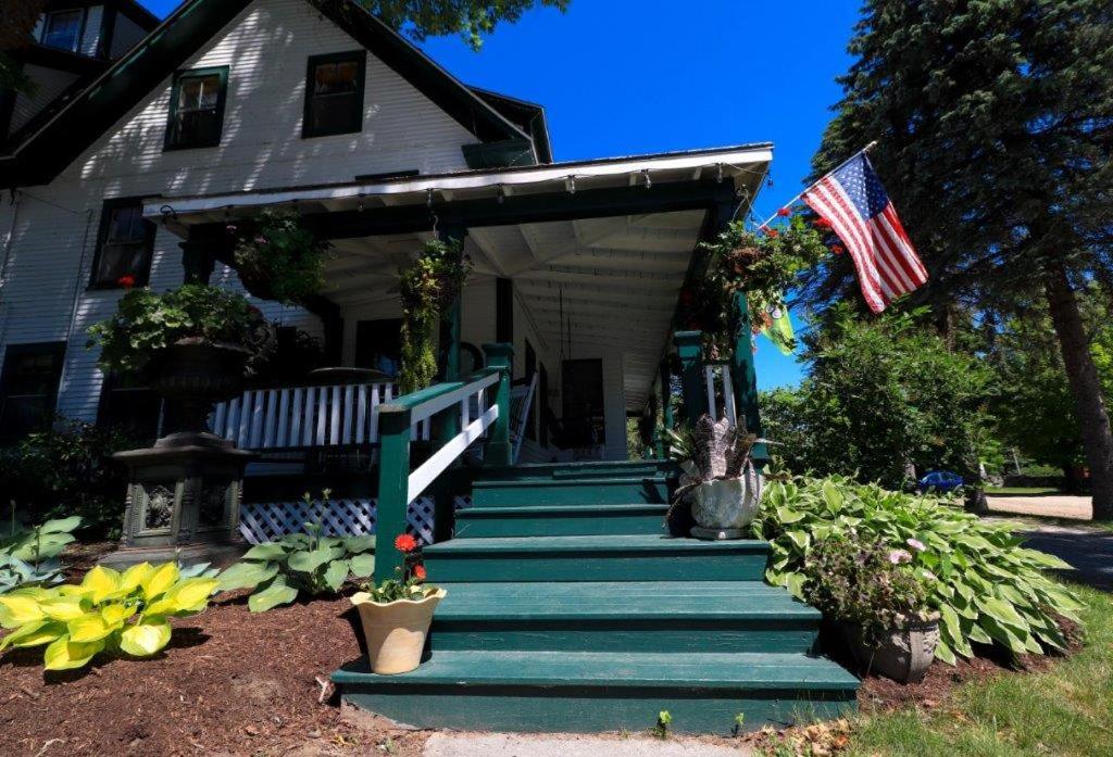 Follansbee Inn
