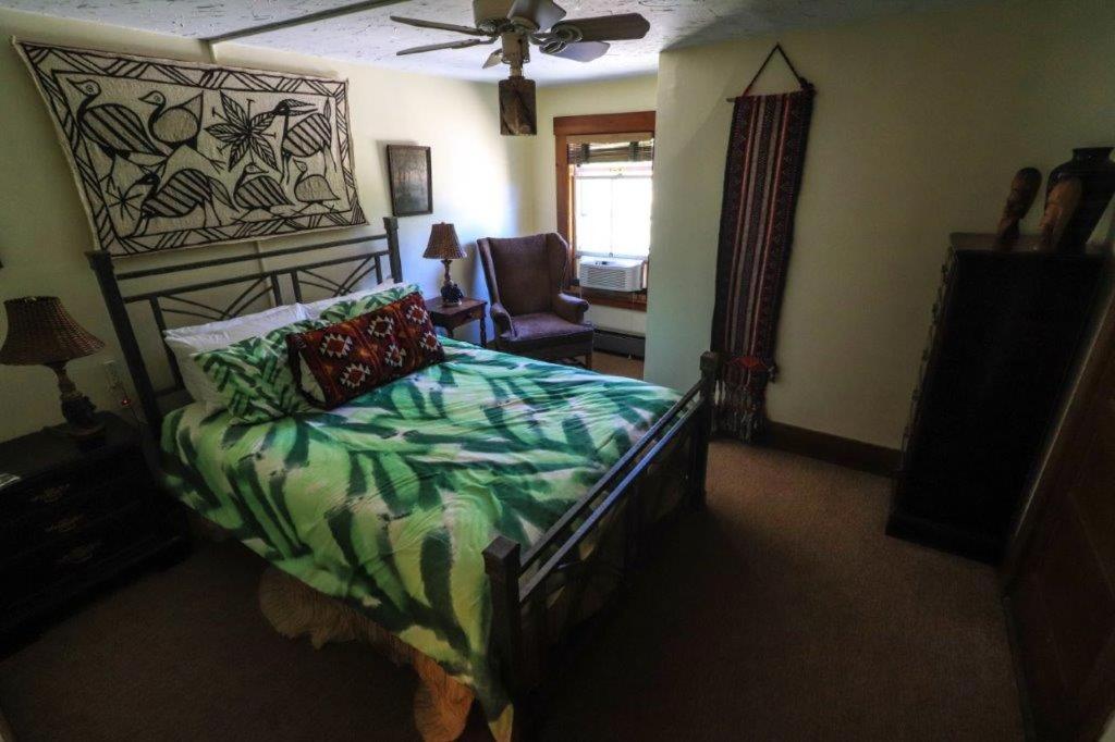 Follansbee Inn