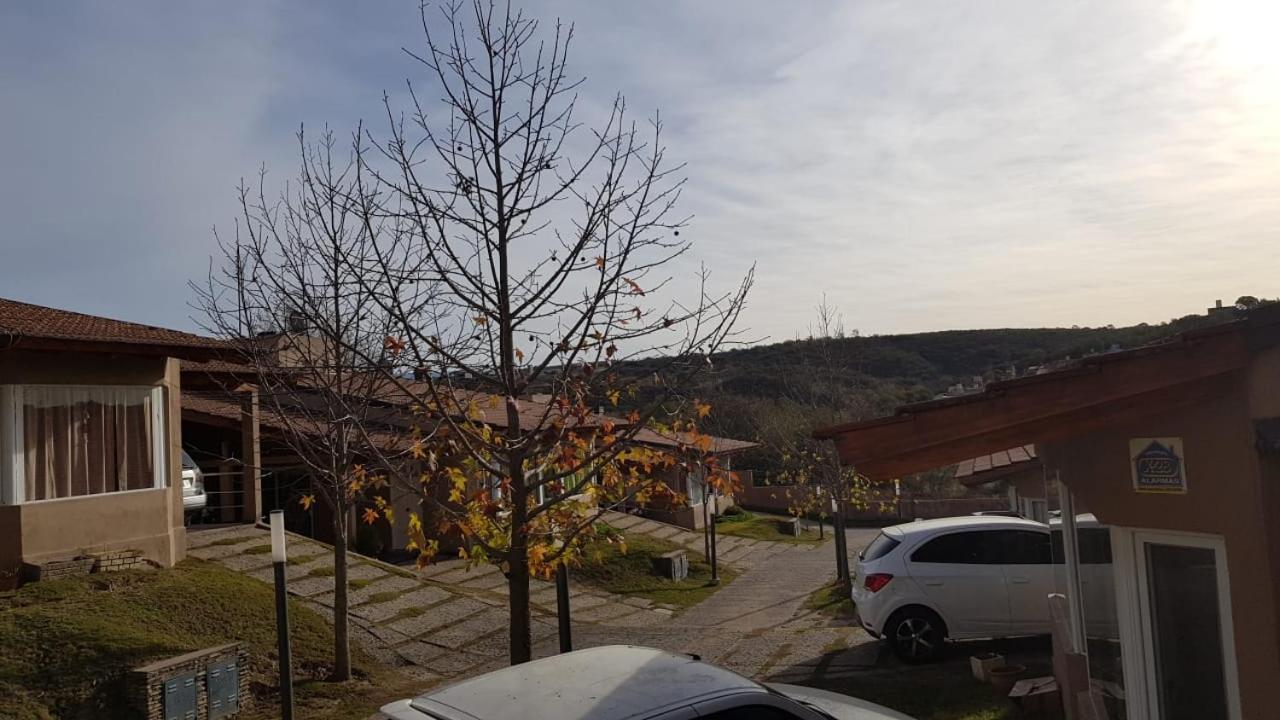 Duplex a mts del Rio con Aire Acond