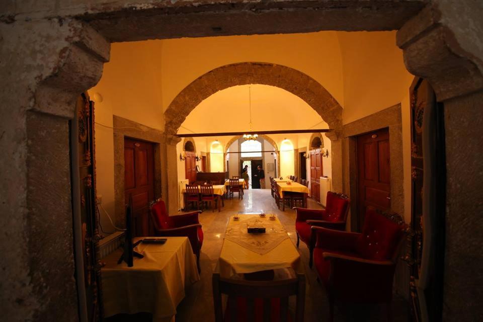 restaurant