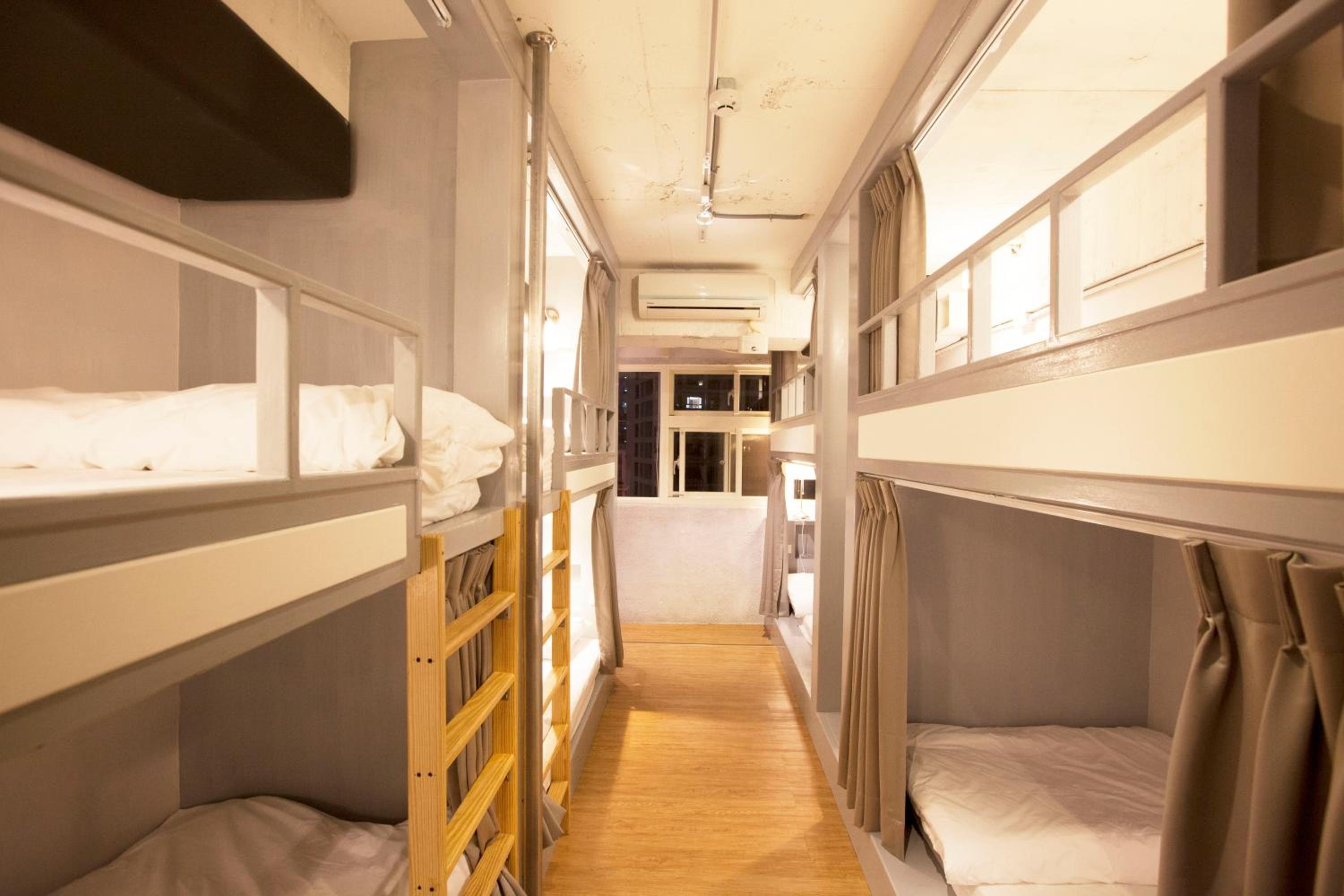 Mr. Lobster’s Secret Den design hostel