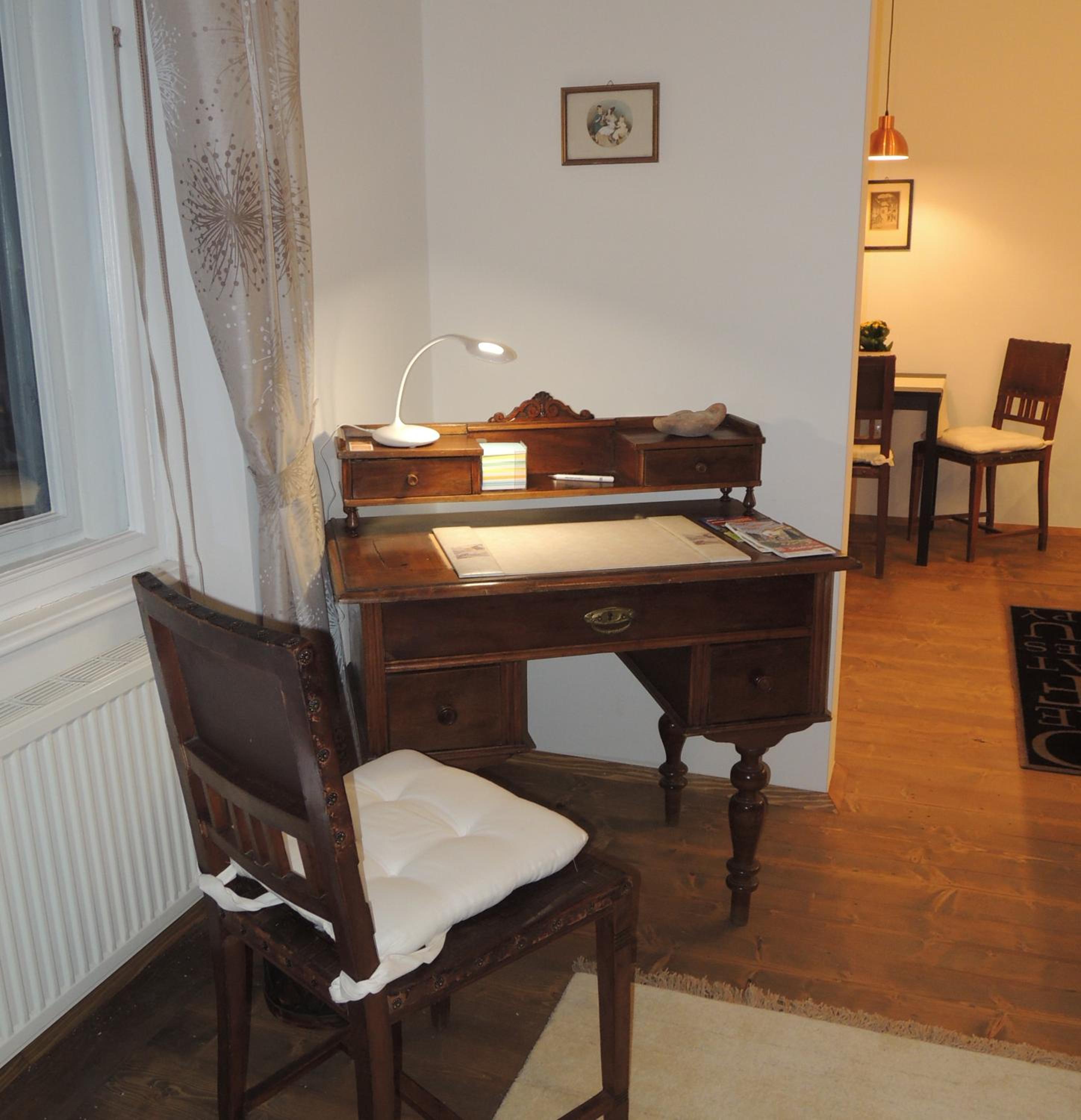 Photo 6