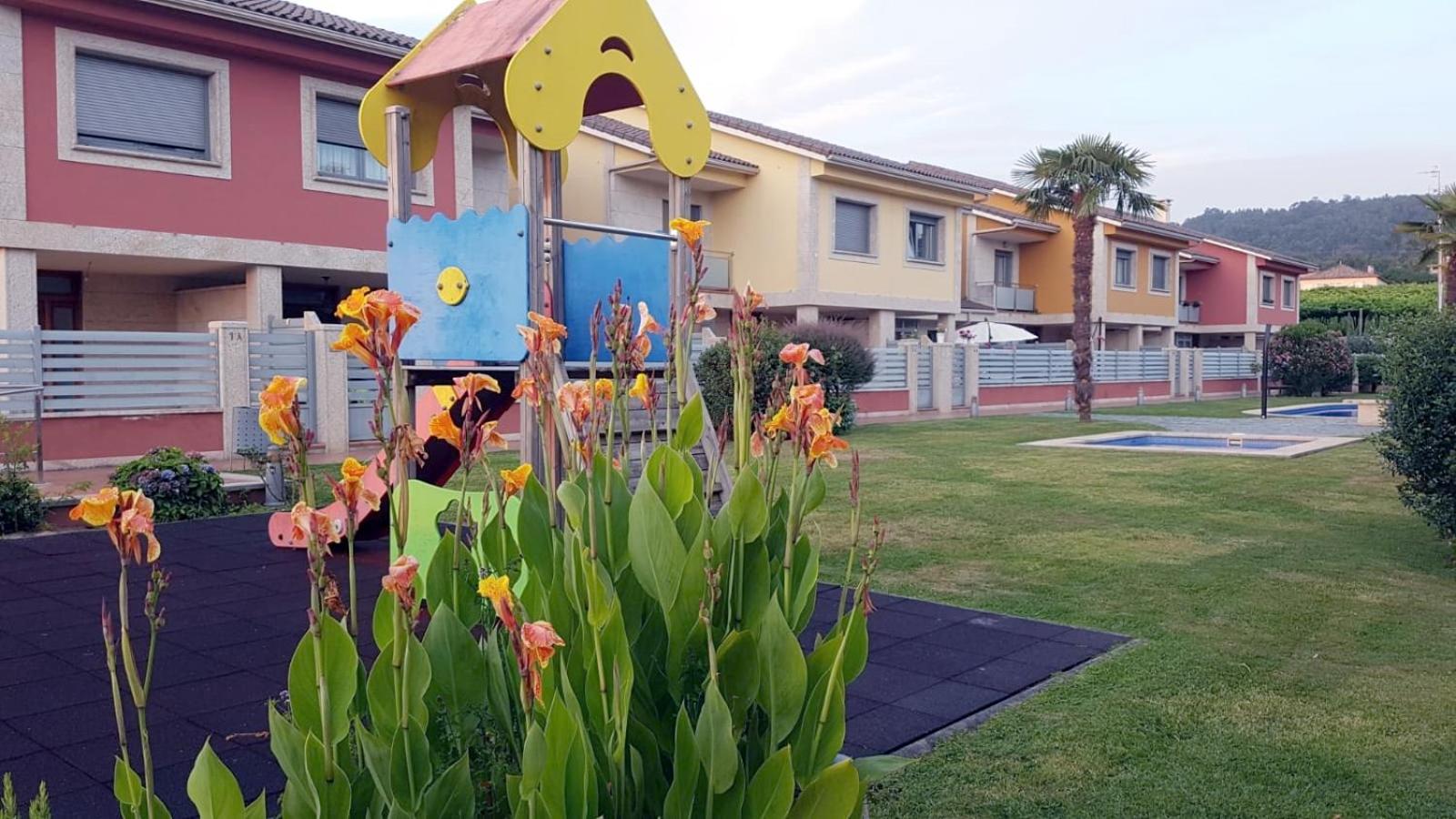 Chalet Vacacional Salnés Sur con PISCINA