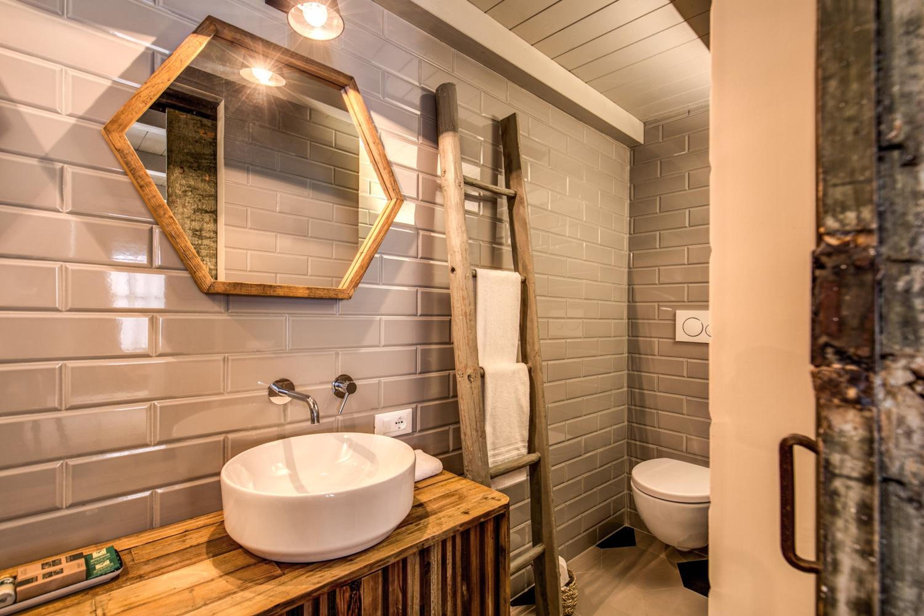 DeCharme apartment with terrace in Monti