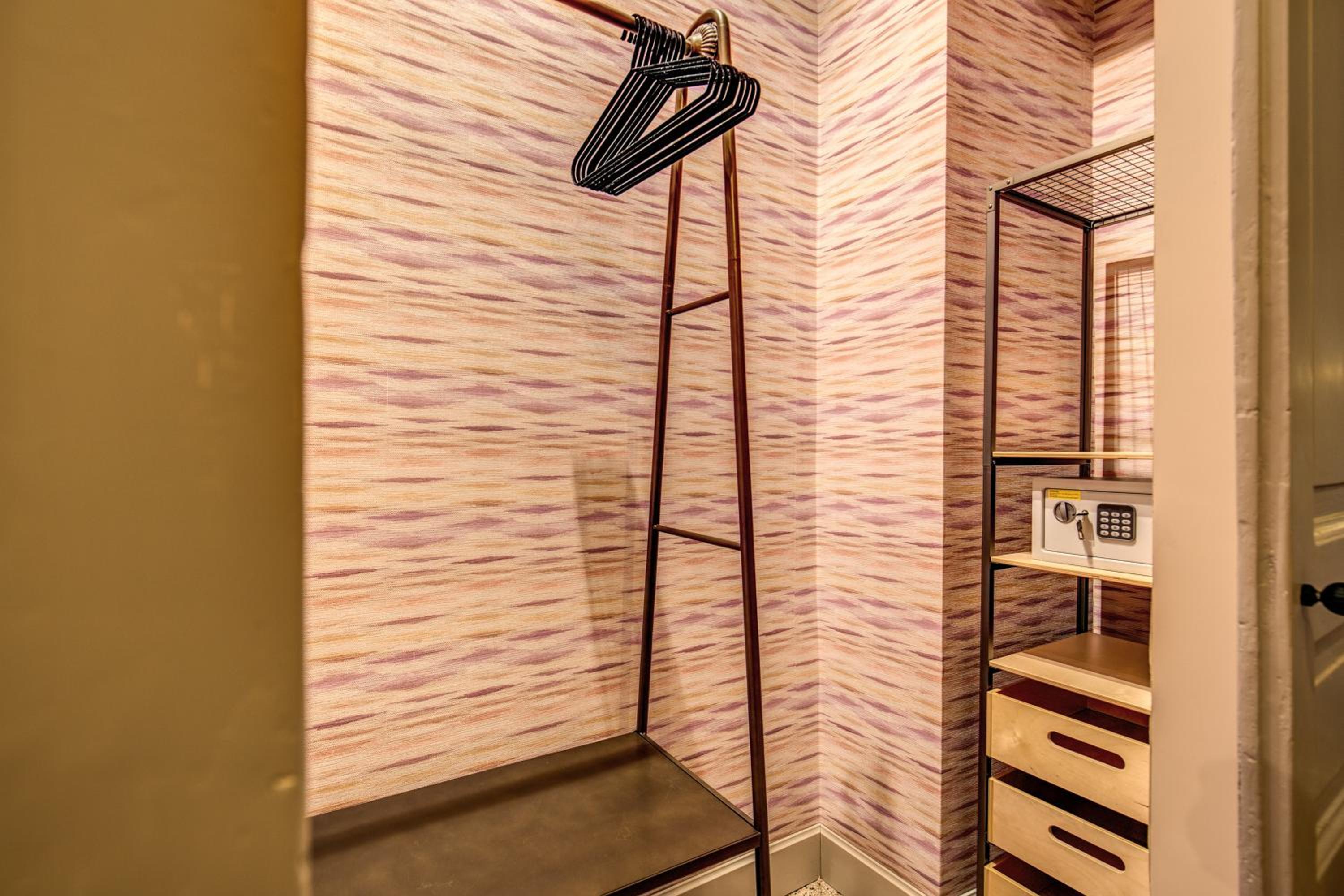 DeCharme apartment with terrace in Monti