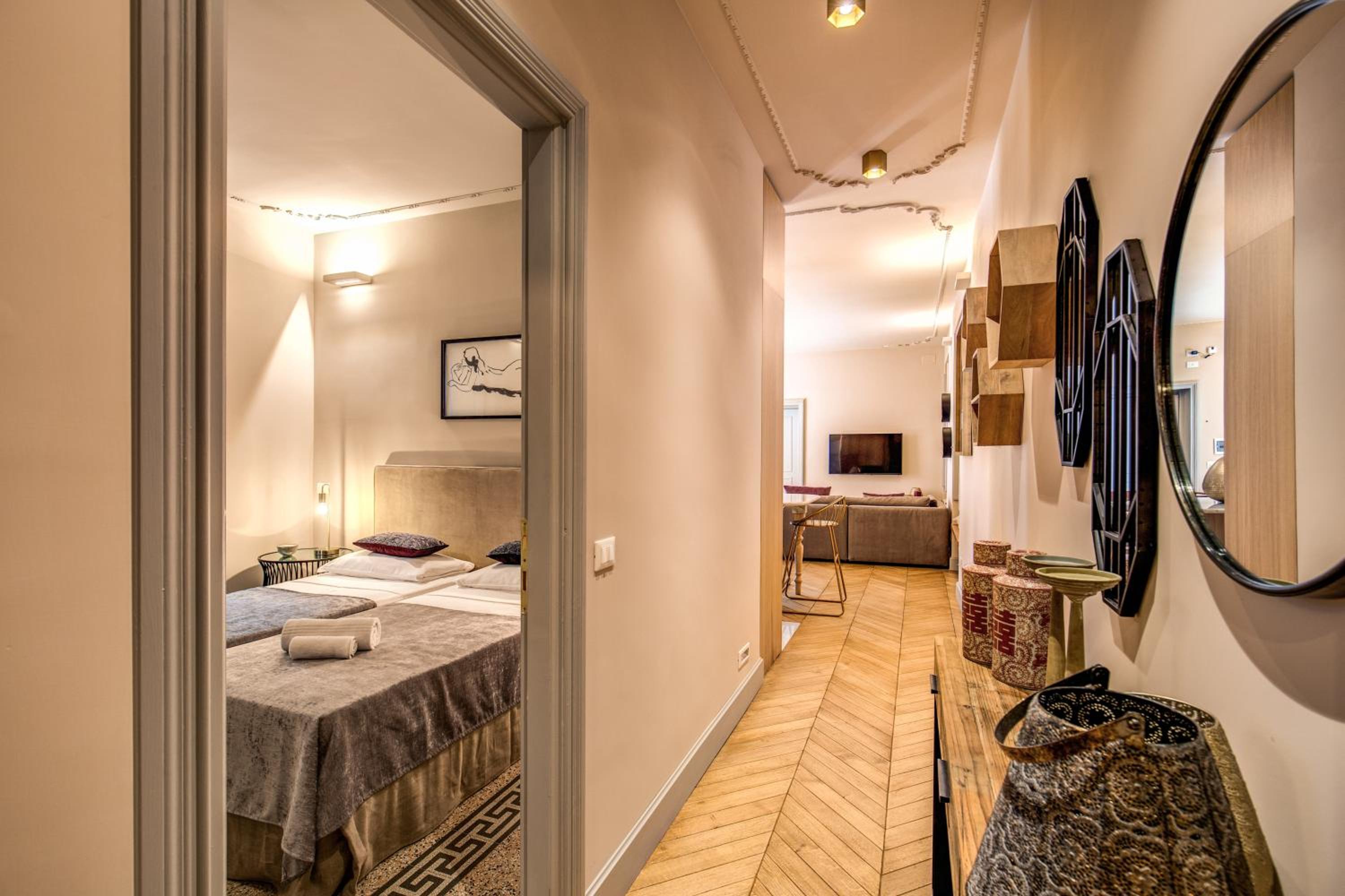 DeCharme apartment with terrace in Monti