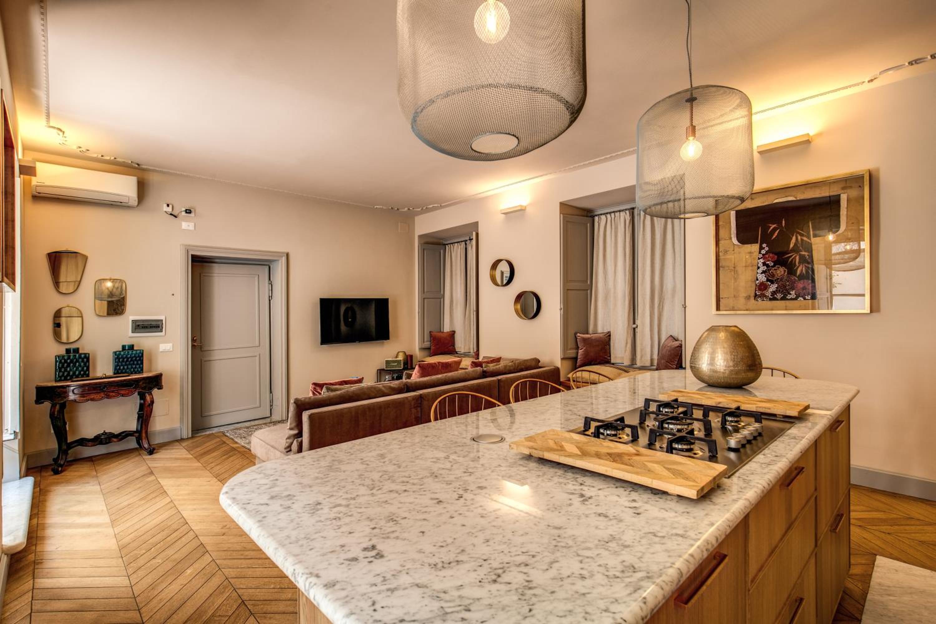 DeCharme apartment with terrace in Monti