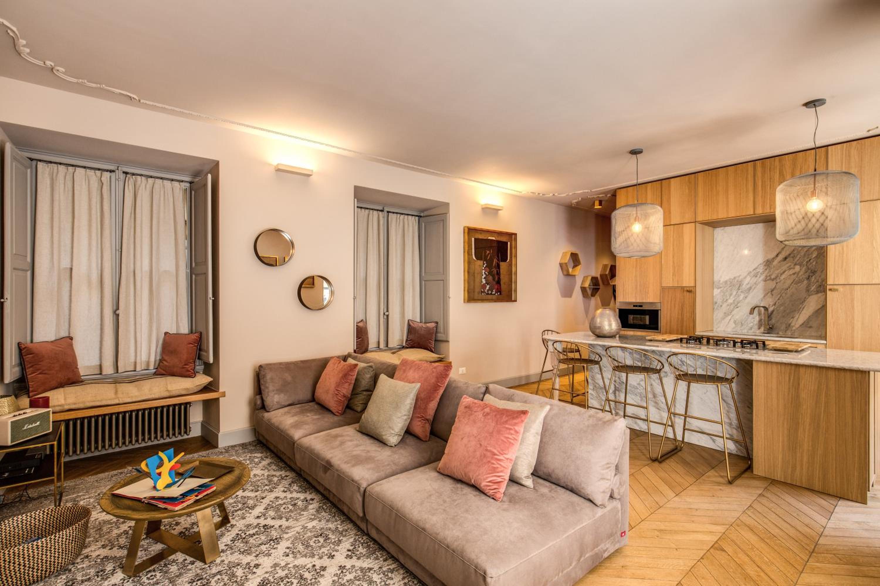 DeCharme apartment with terrace in Monti
