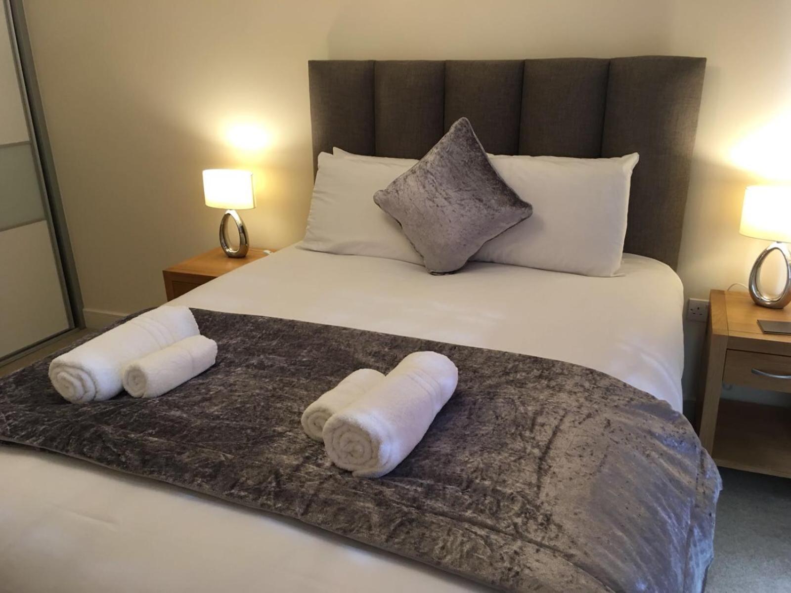 Blue Sky Apartments @Wallis Square, Farnborough