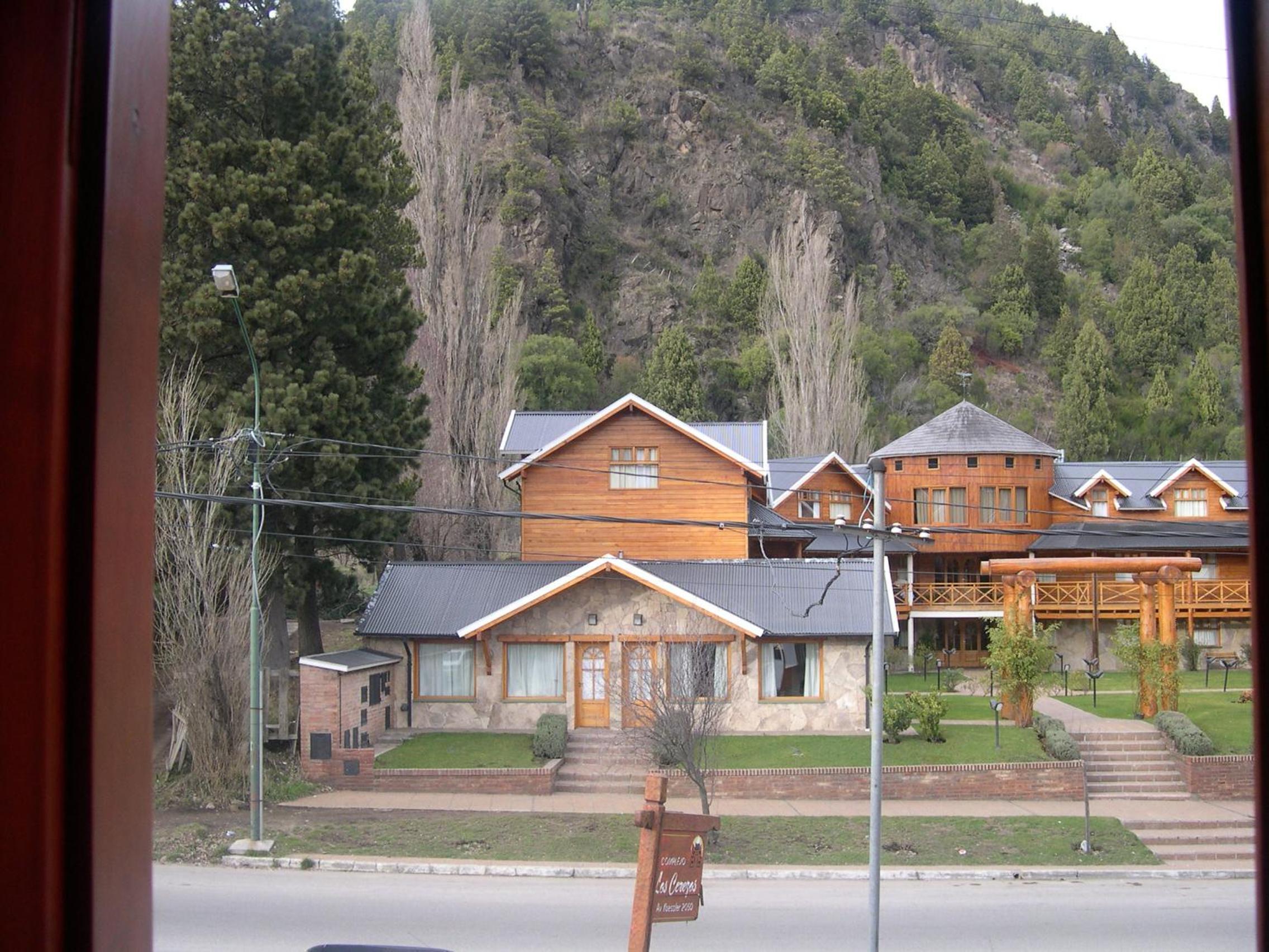 Los Cerezos