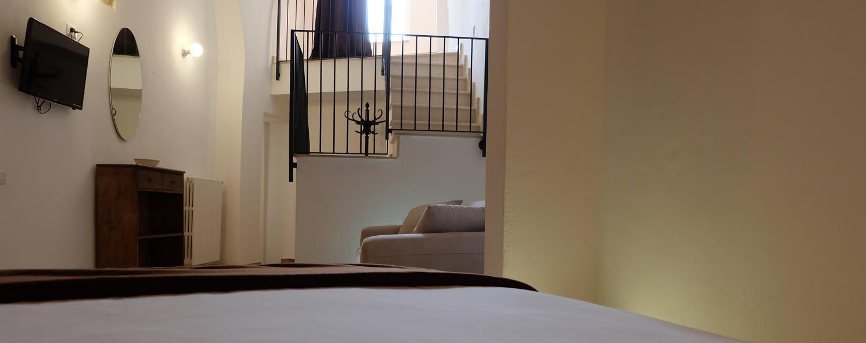 L' Abbraccio dei Sassi en Matera — hotel room