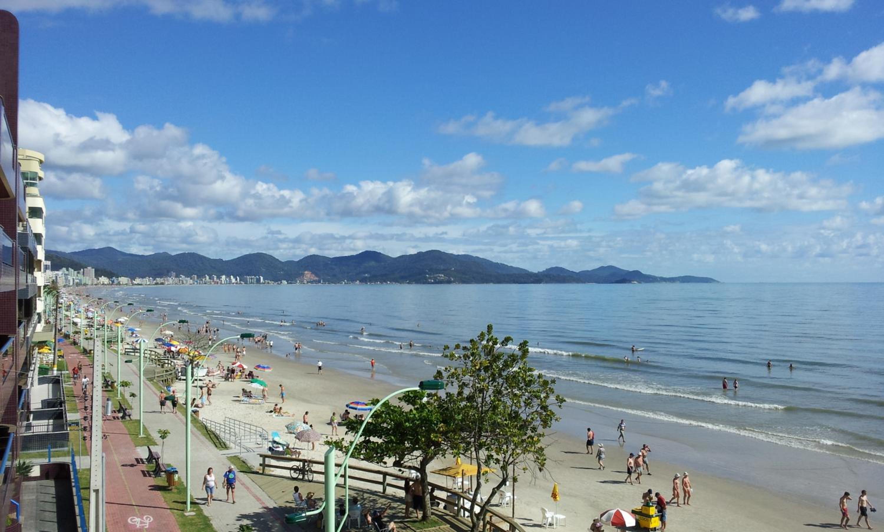 Lindo Apto Itapema Meia Praia Frente ao Mar, 6 pessoas, alto padrão view 3