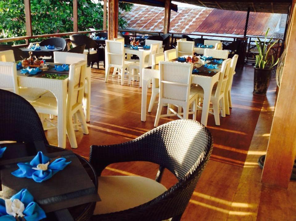 Neptune Diving Resort Moalboal