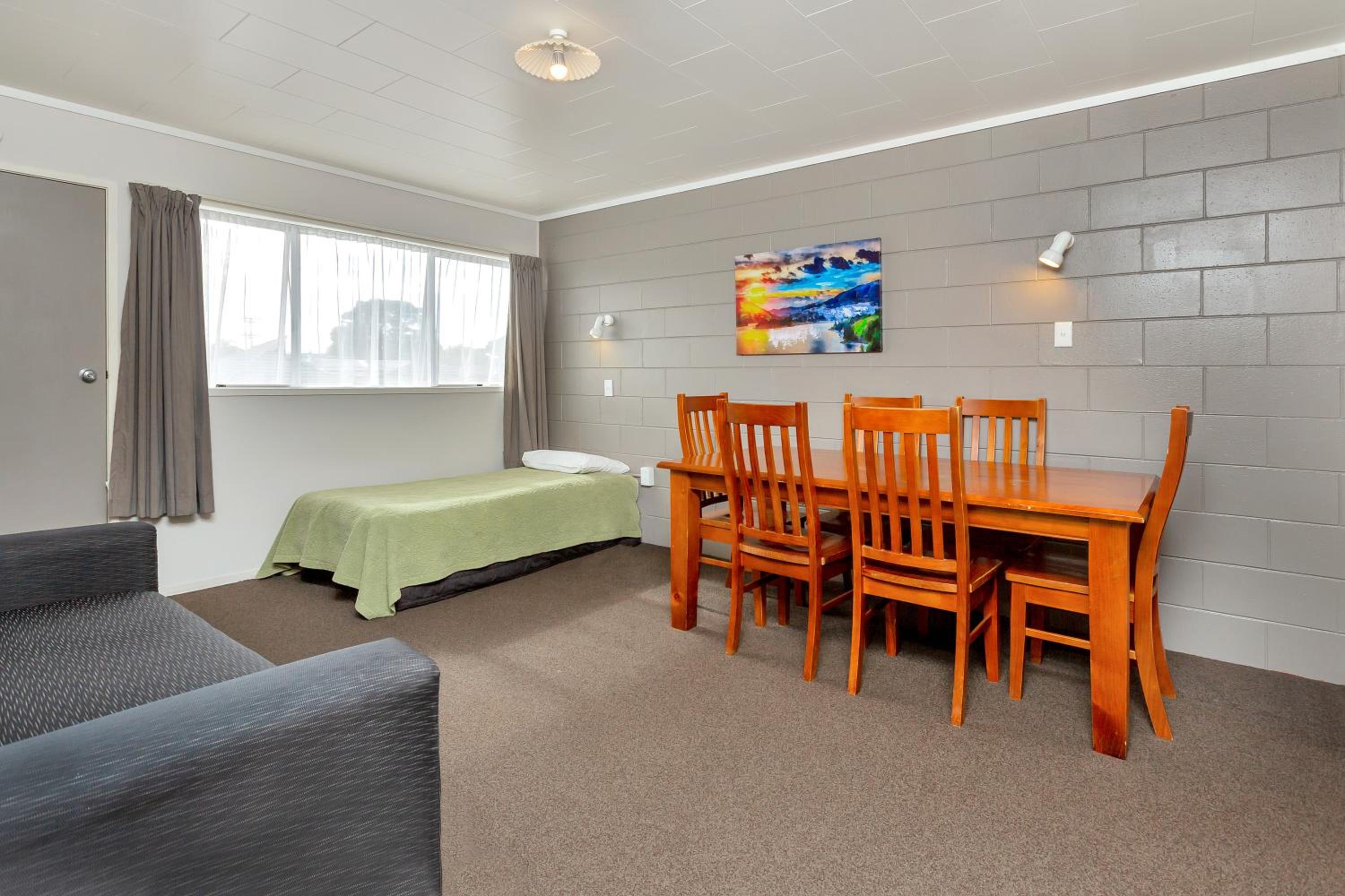 Continental Motel