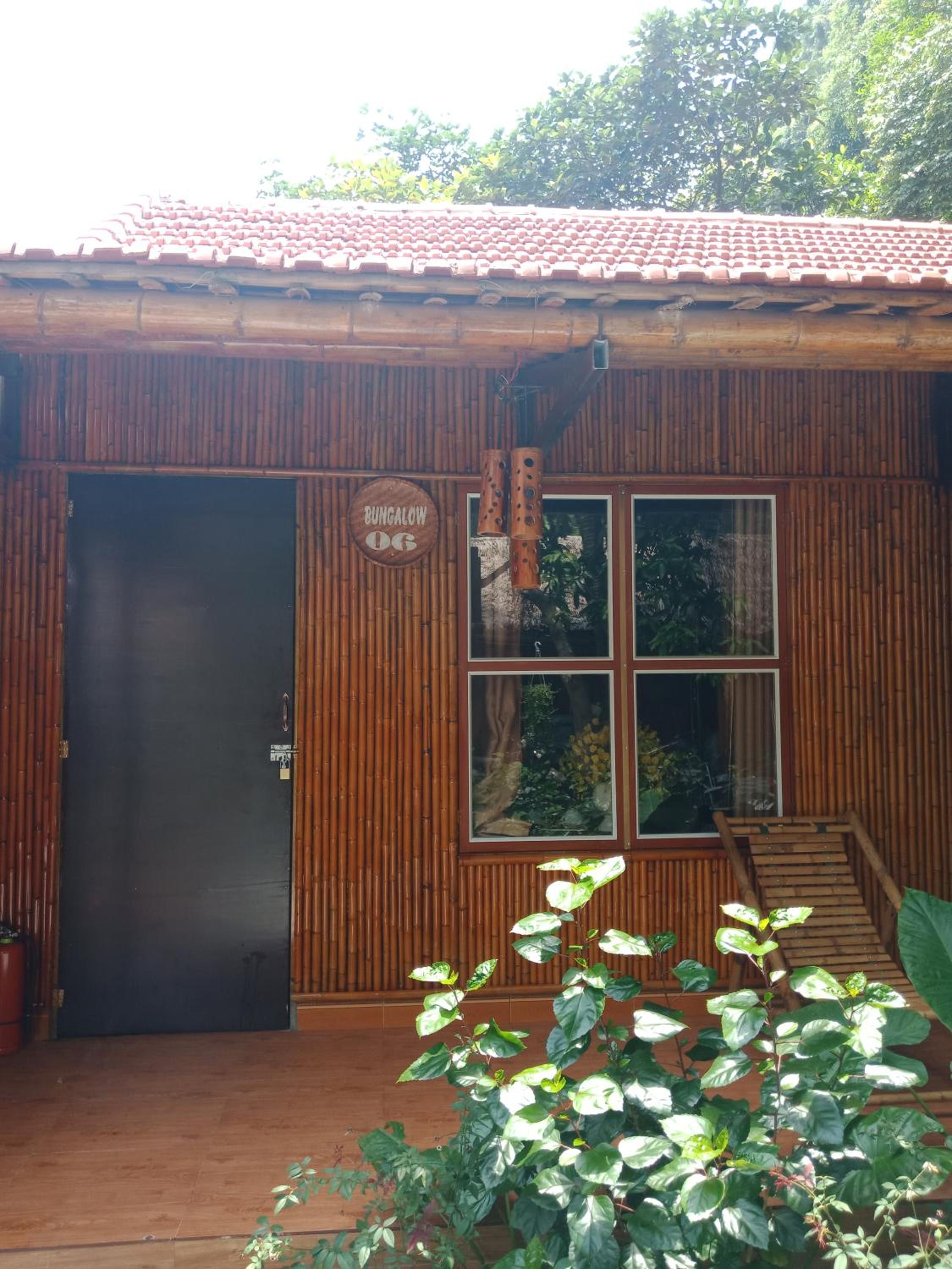 Tam Coc Valley Bungalow