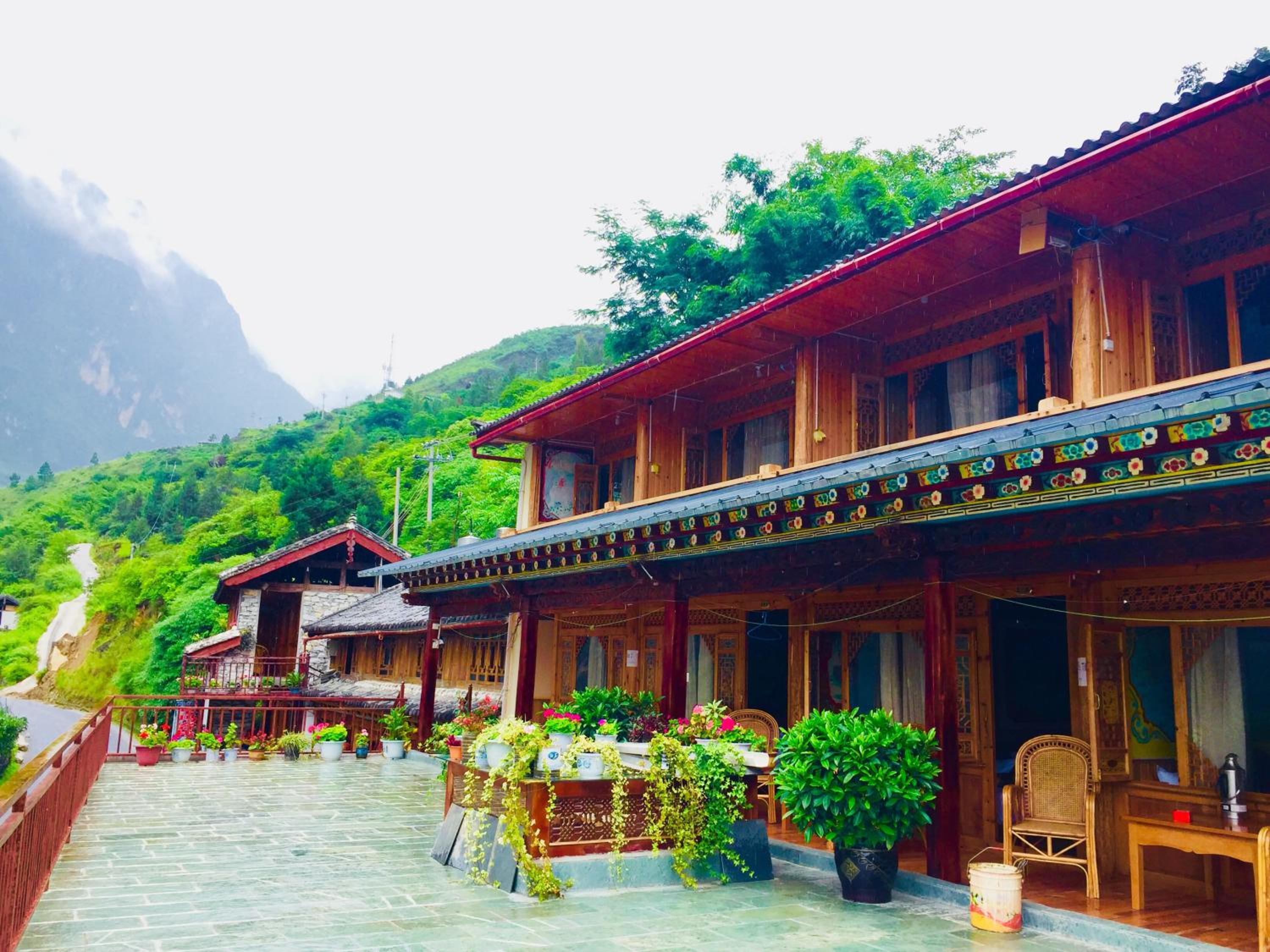 TIBET Guest house 虎跳峡卓玛客栈