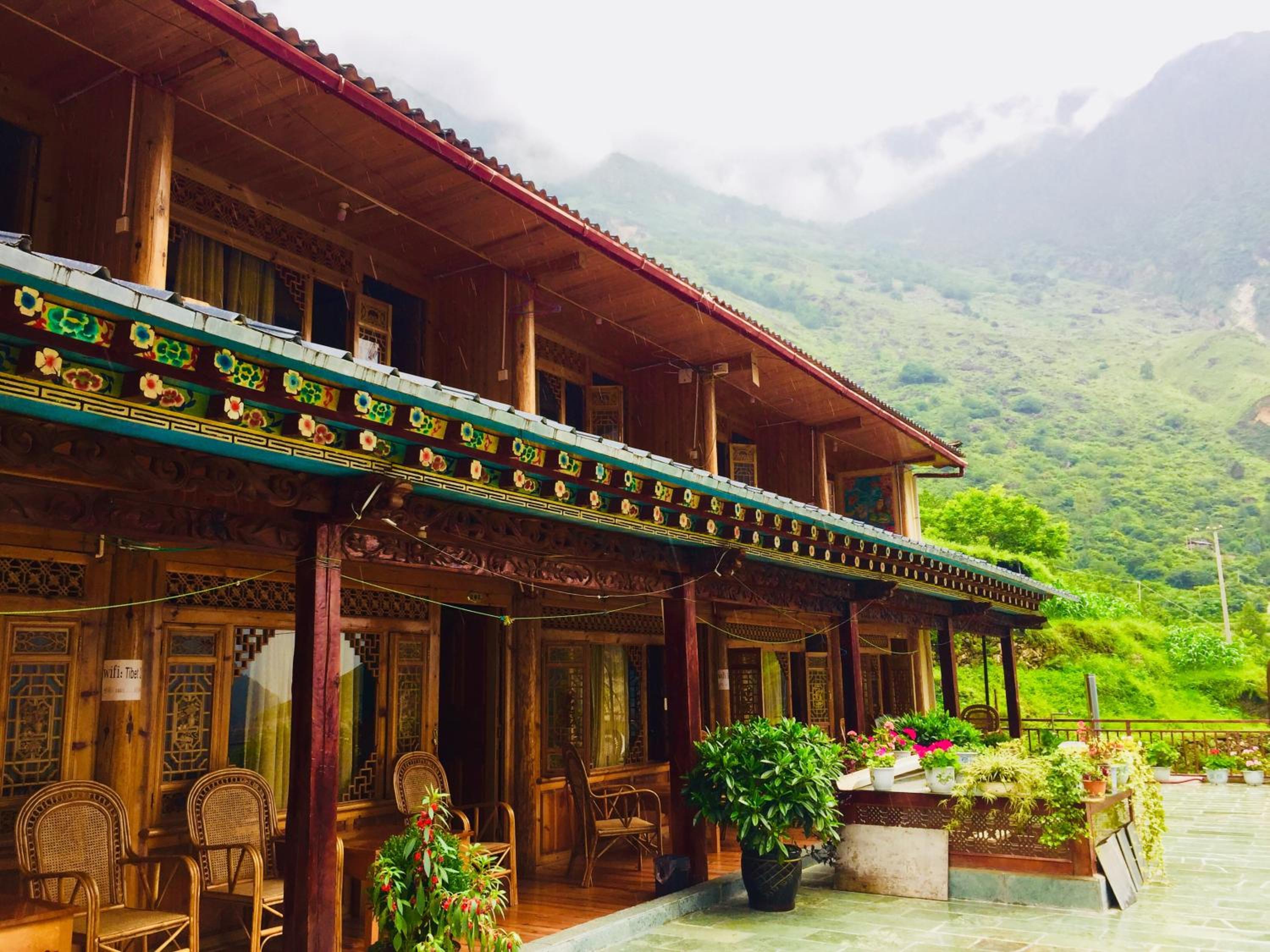 TIBET Guest house 虎跳峡卓玛客栈