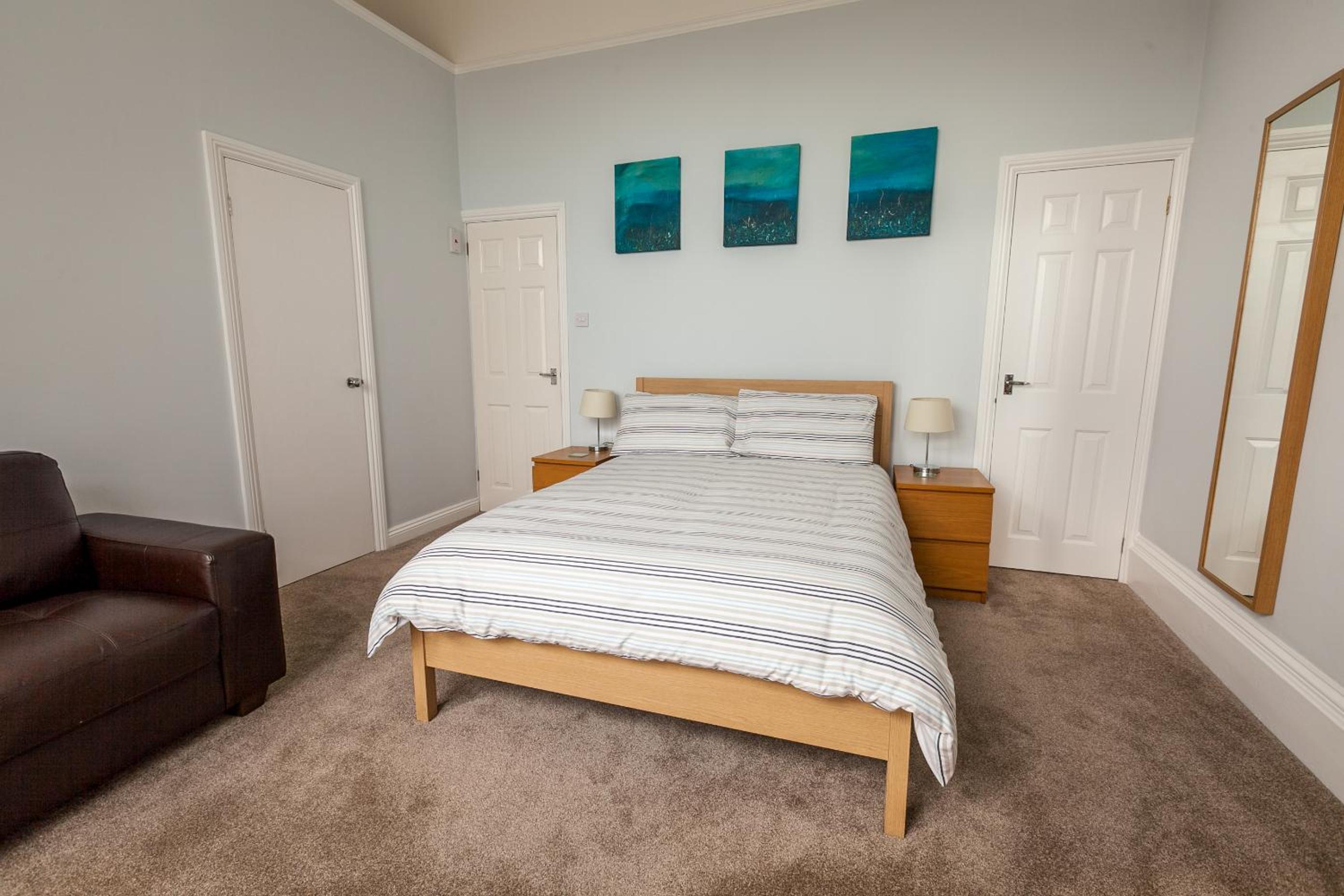 Clydesdale Apartments