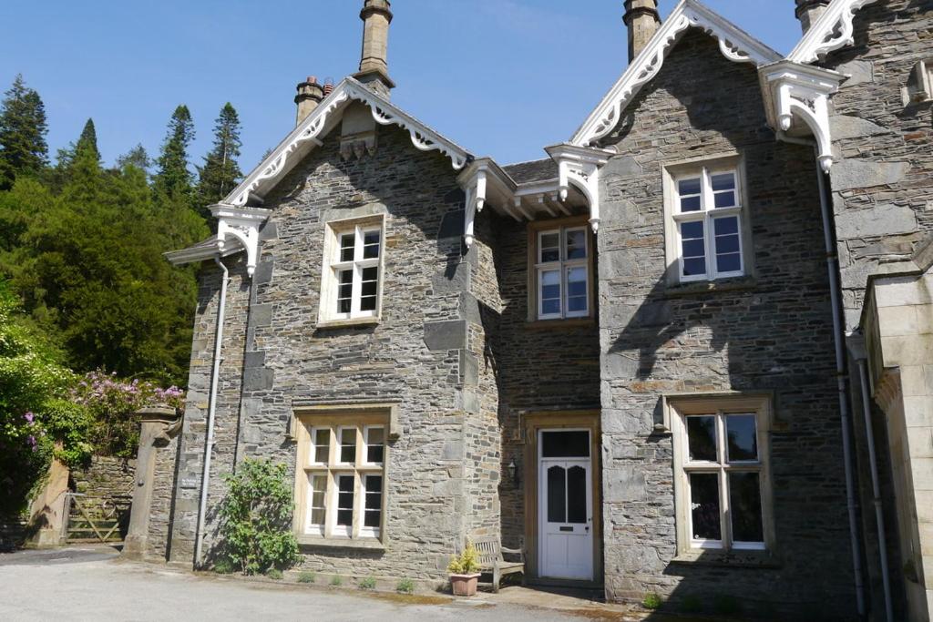 The Lake Lodge, Wansfell Holme, Windermere view 4