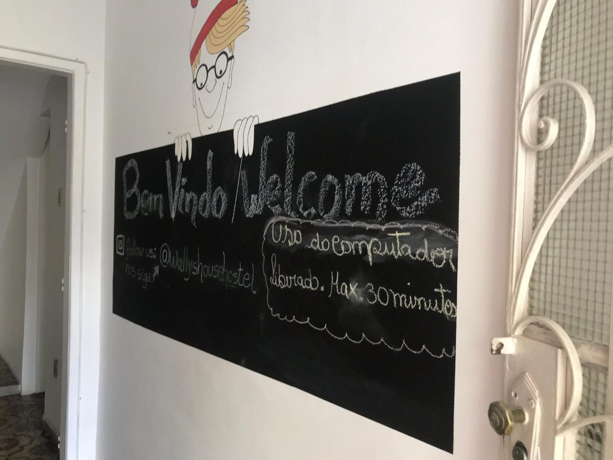 Wally's House Hostel