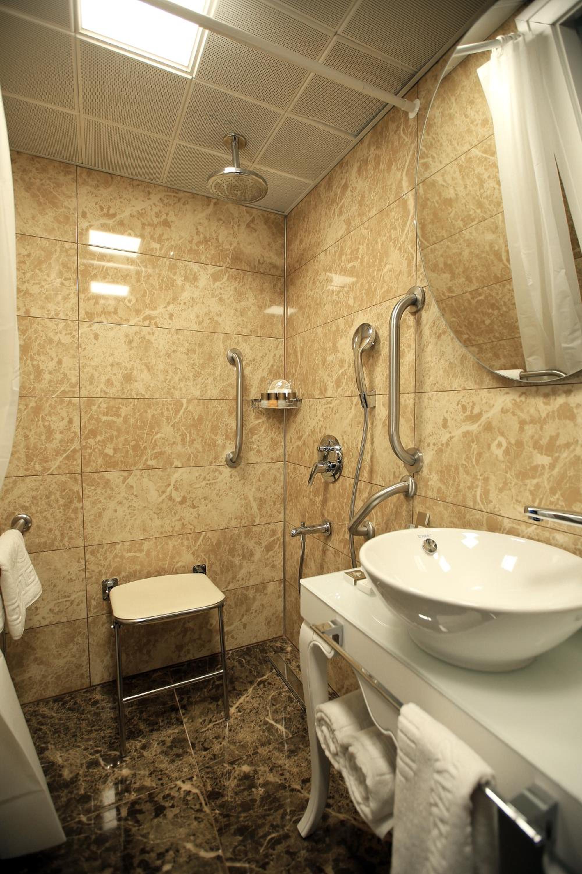 Güvenay Business Otel - Image 40